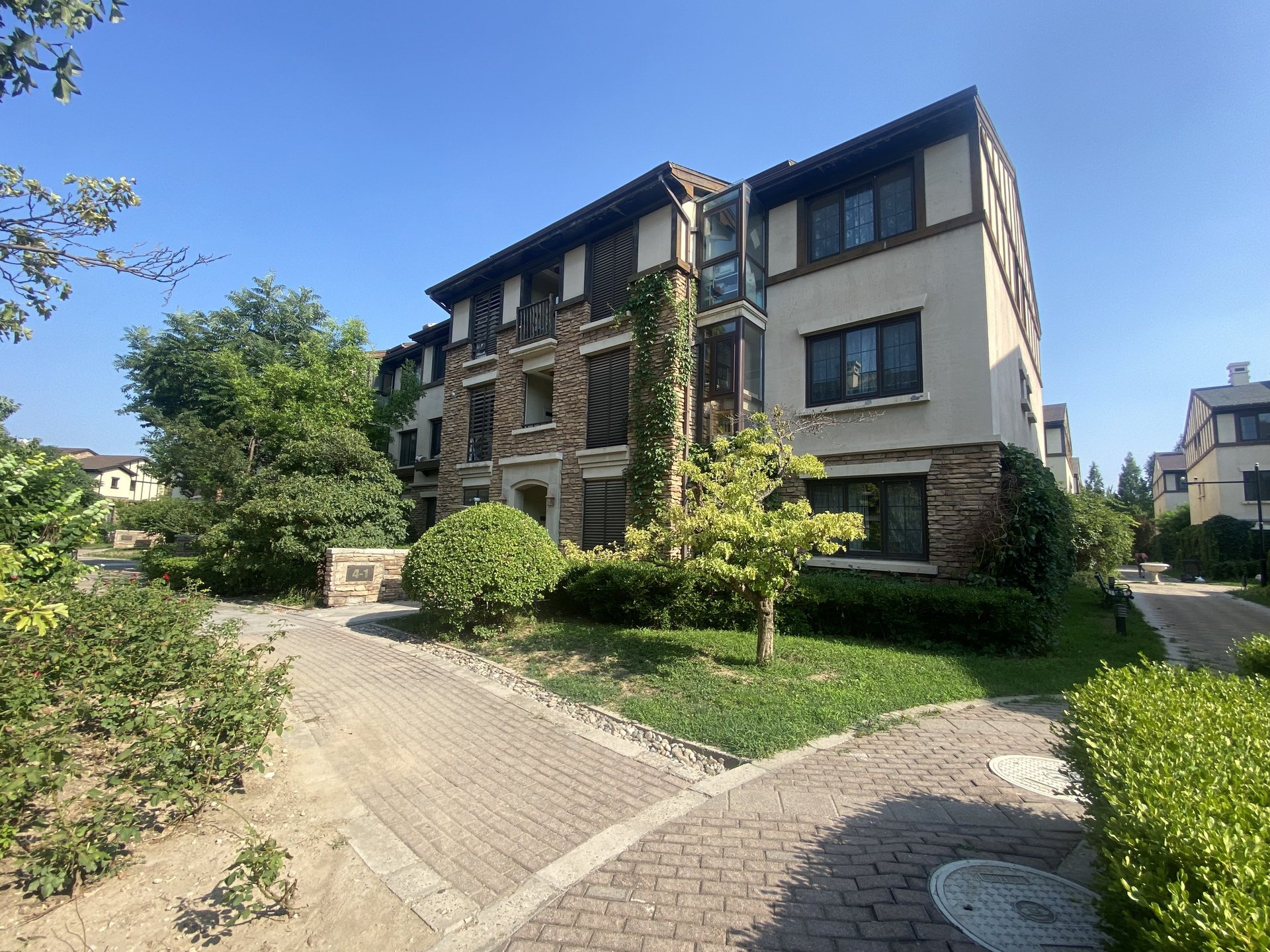 CBD国际高尔夫别墅 environment