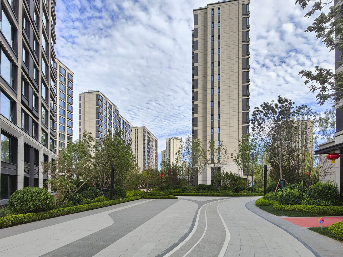 保利锦上 environment