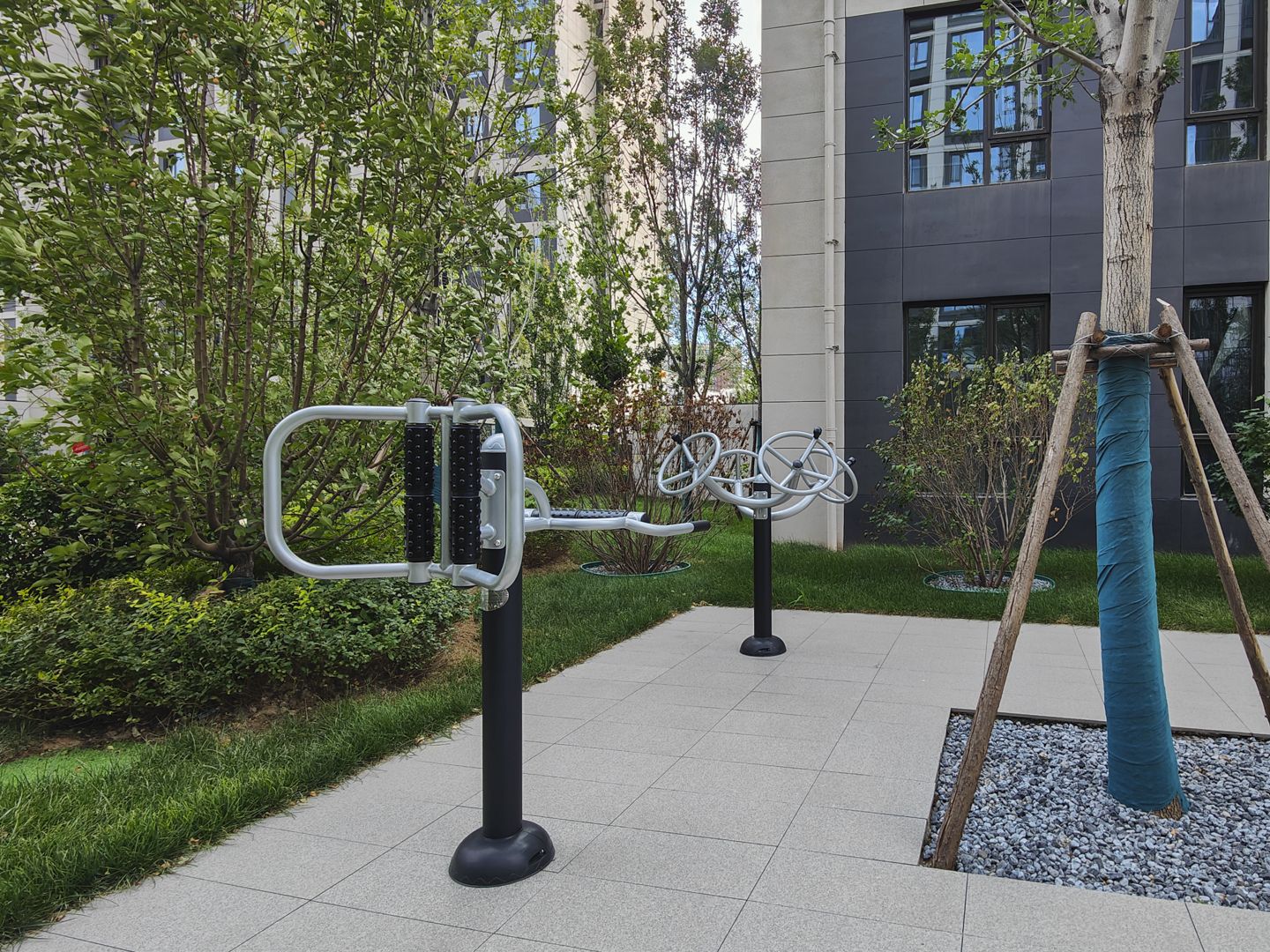 保利锦上 environment