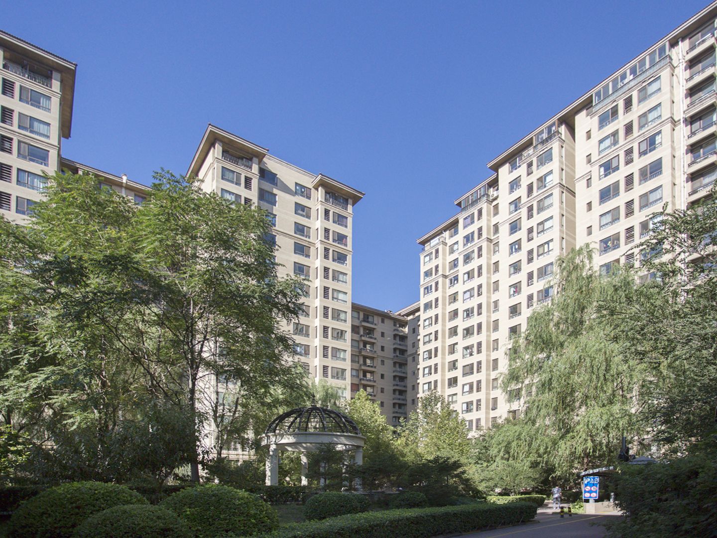 保利蔷薇 environment