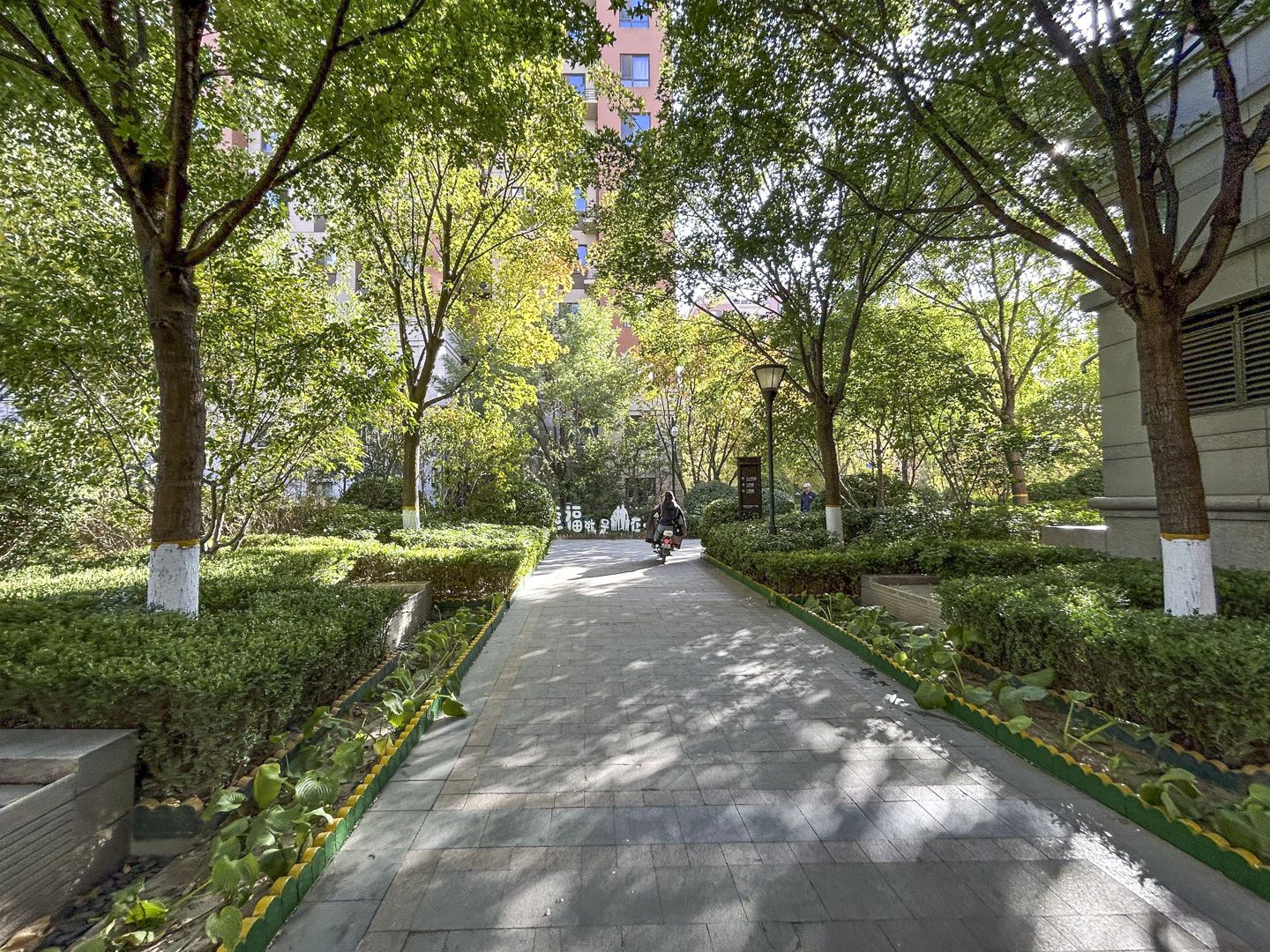 保利紫荆香谷南区 environment