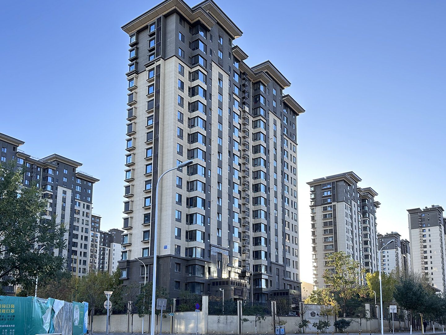 北京城建·龙樾西山 environment