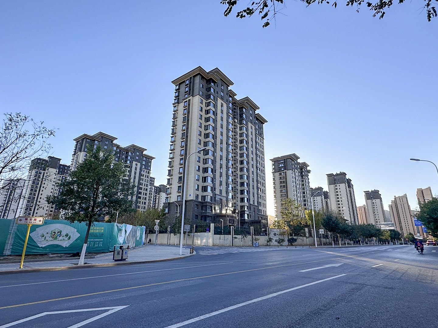 北京城建·龙樾西山 environment