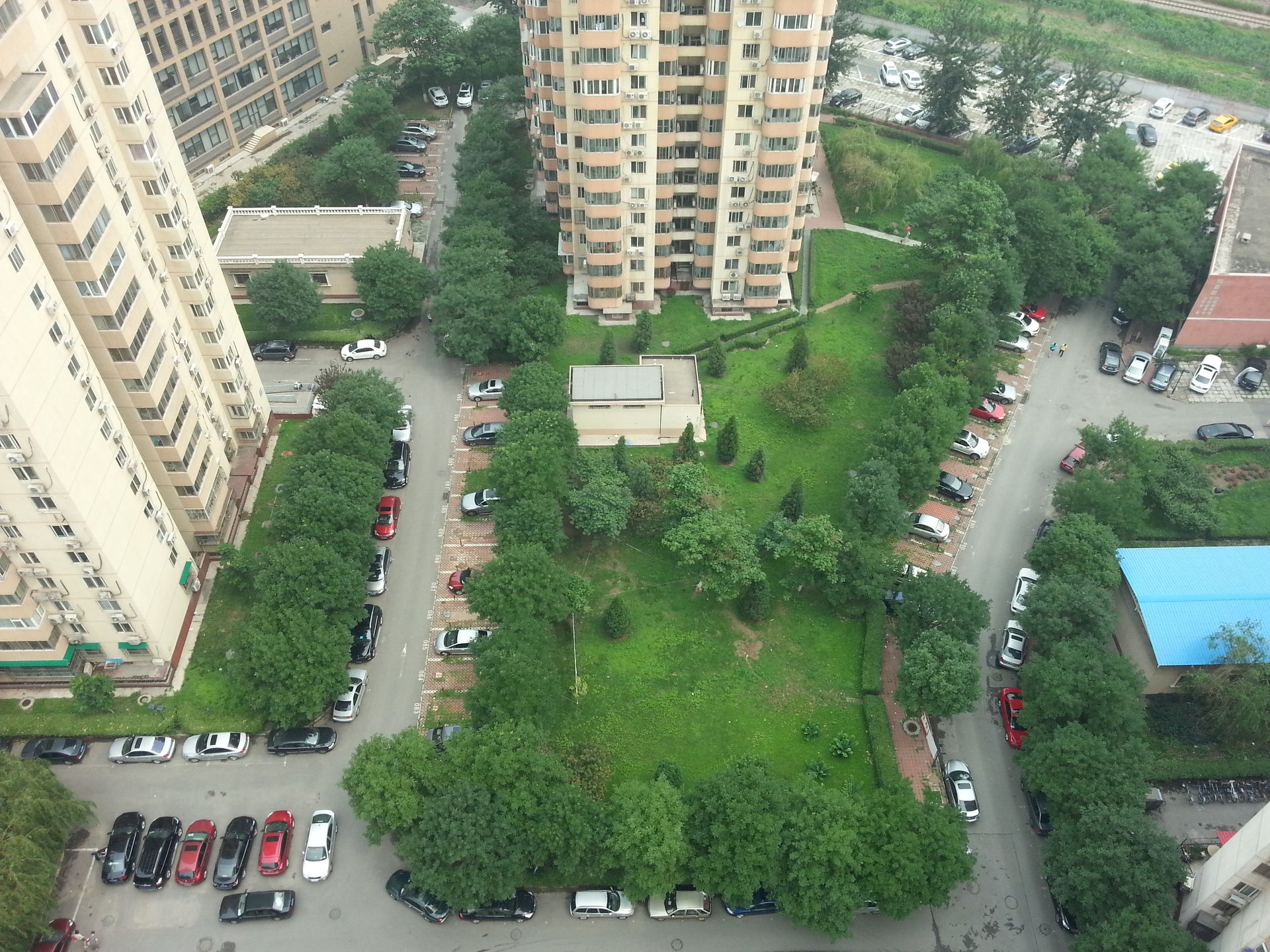 北苑家园绣菊园 environment