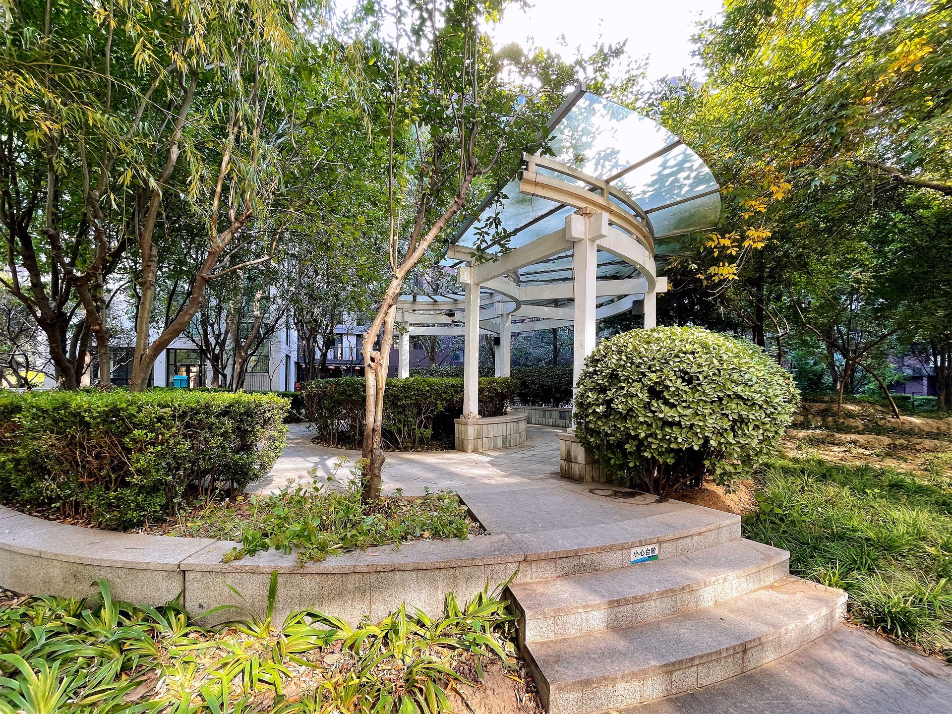 本家润园一期 environment