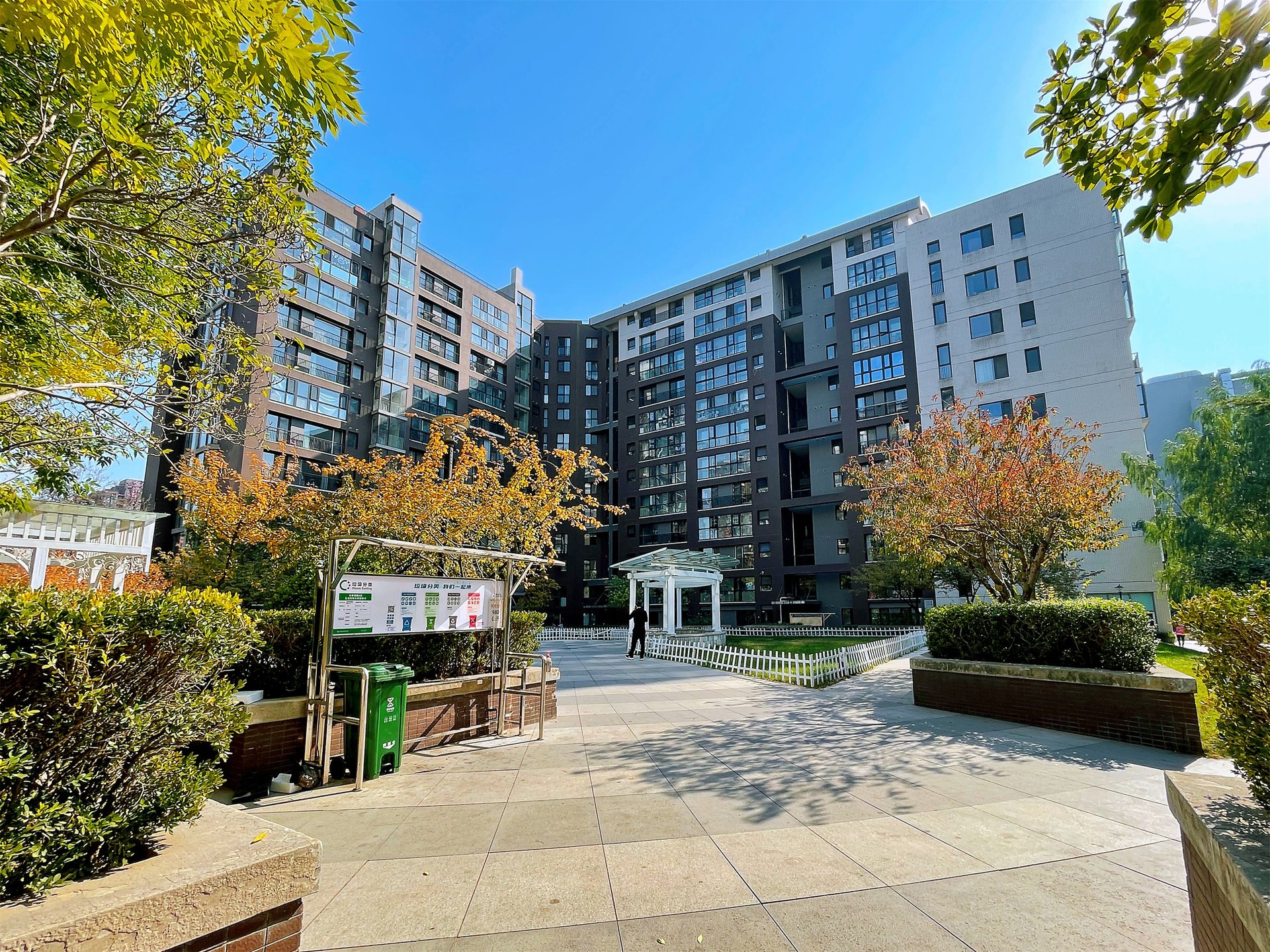 本家润园一期 environment