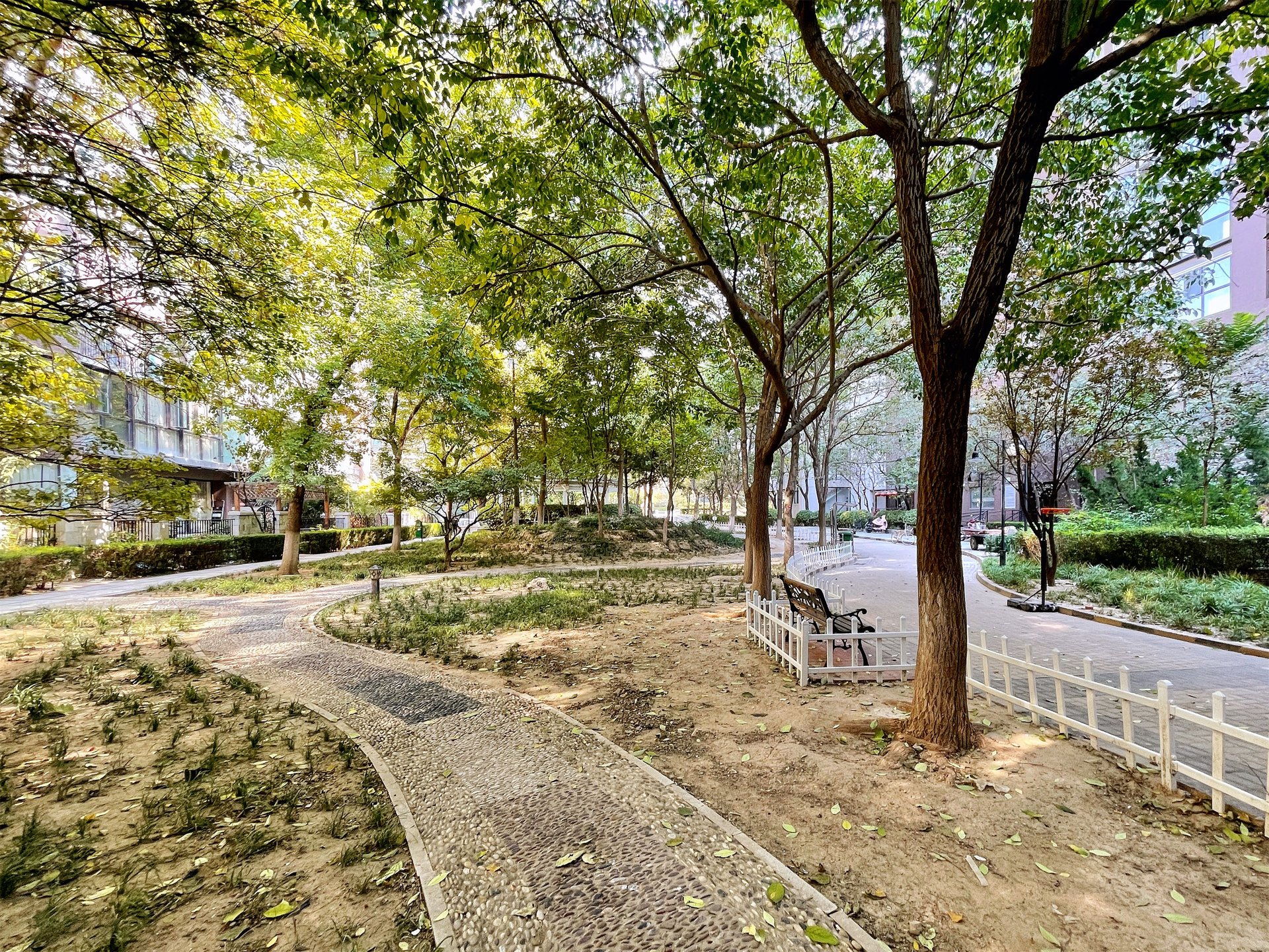 本家润园一期 environment