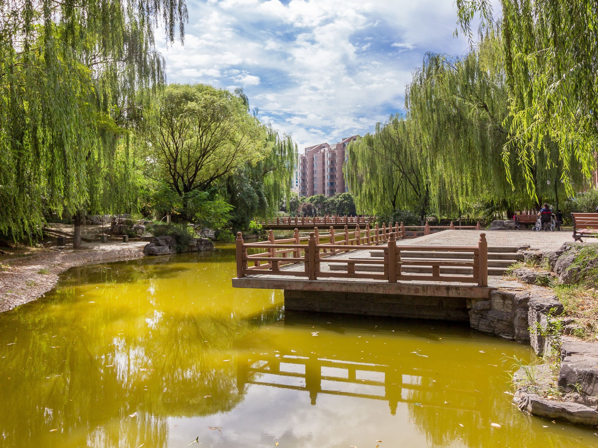 大西洋新城F区 environment