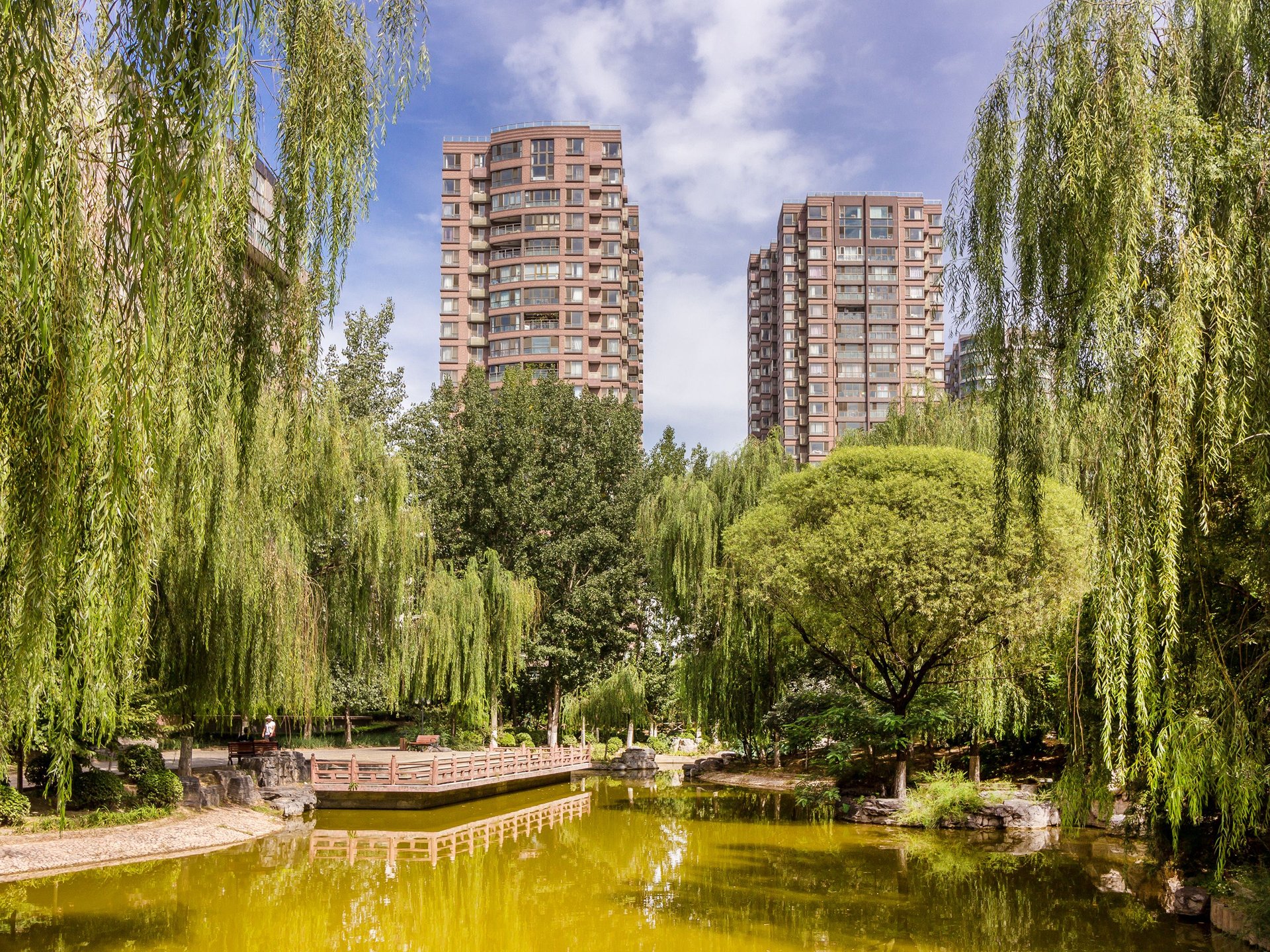 大西洋新城F区 environment