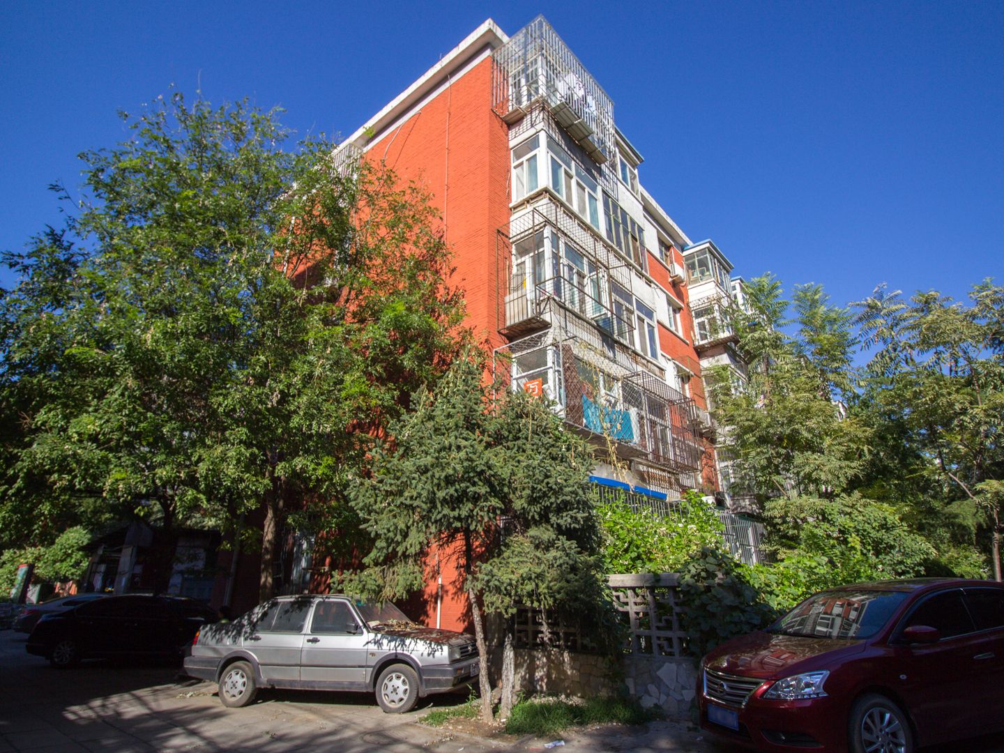 德胜里一区 environment