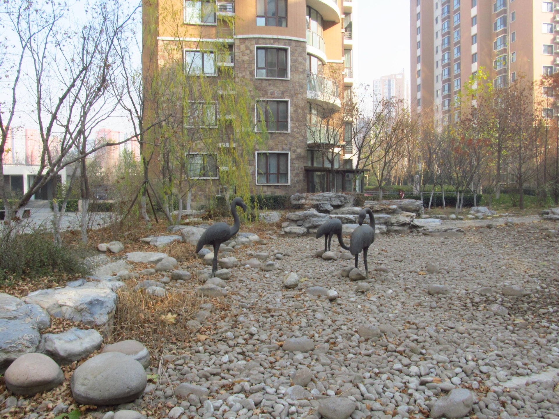 顶秀青溪 environment