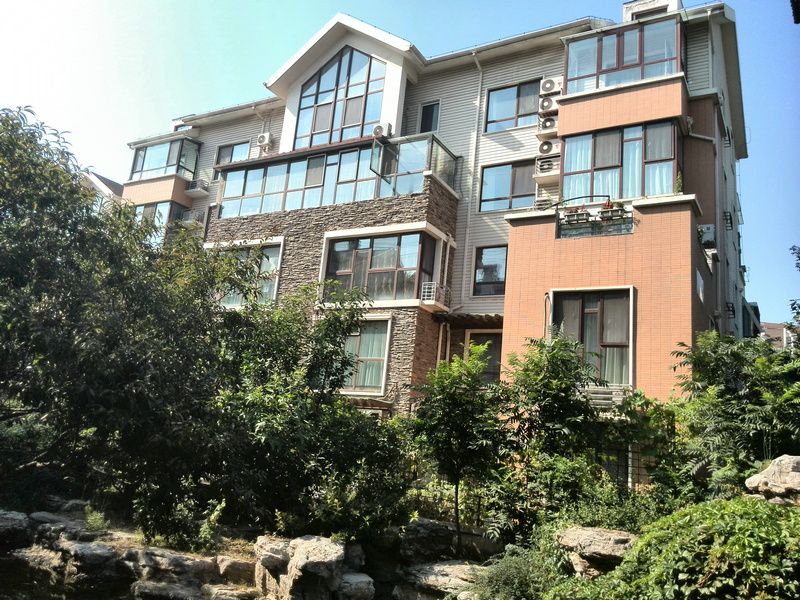 顶秀青溪 environment