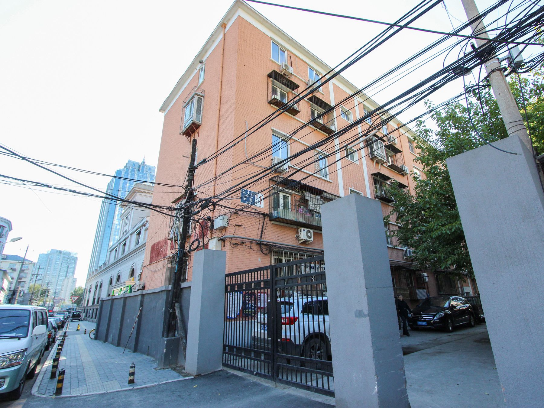 东大桥斜街 environment