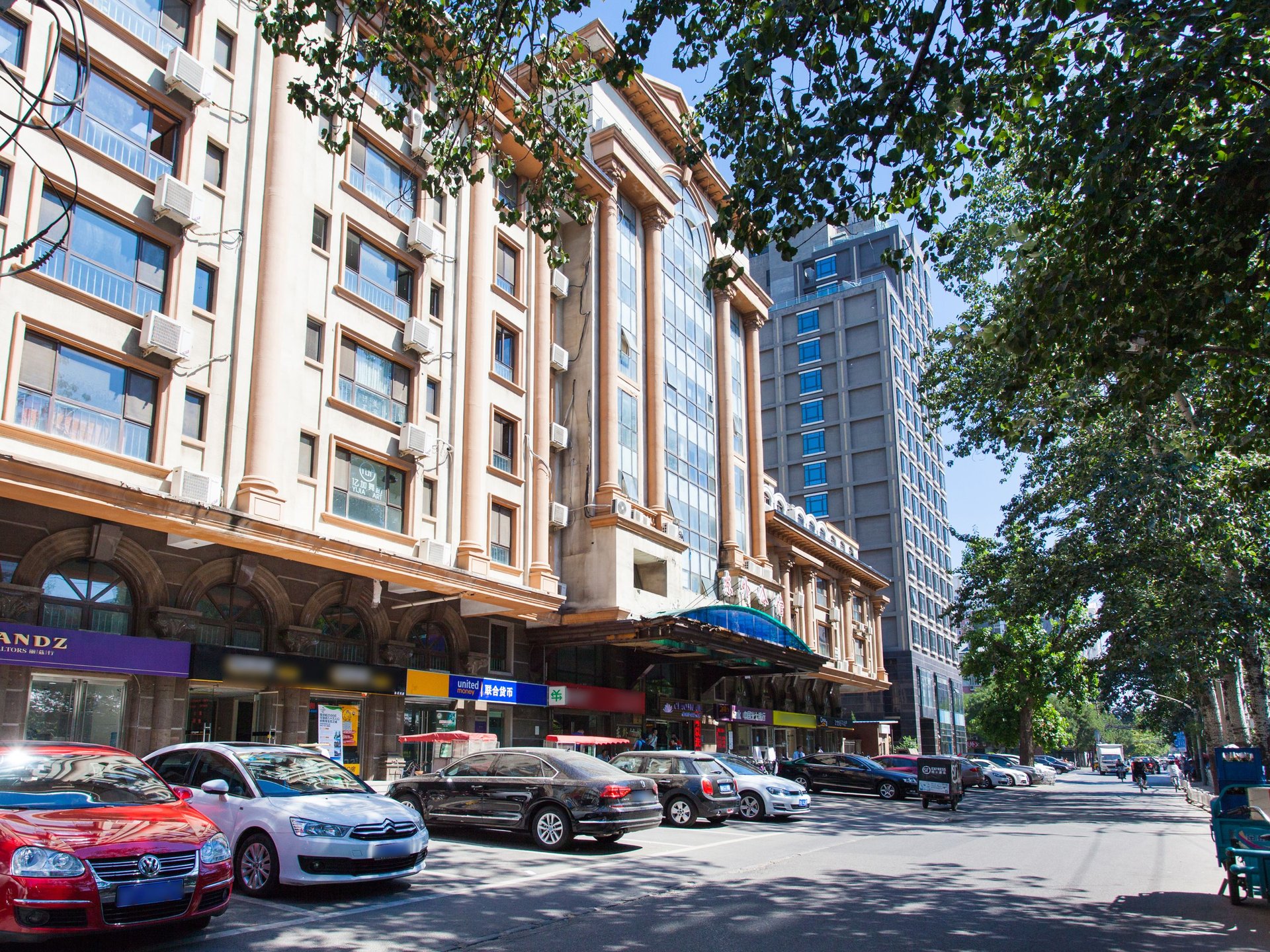 东外公馆 environment