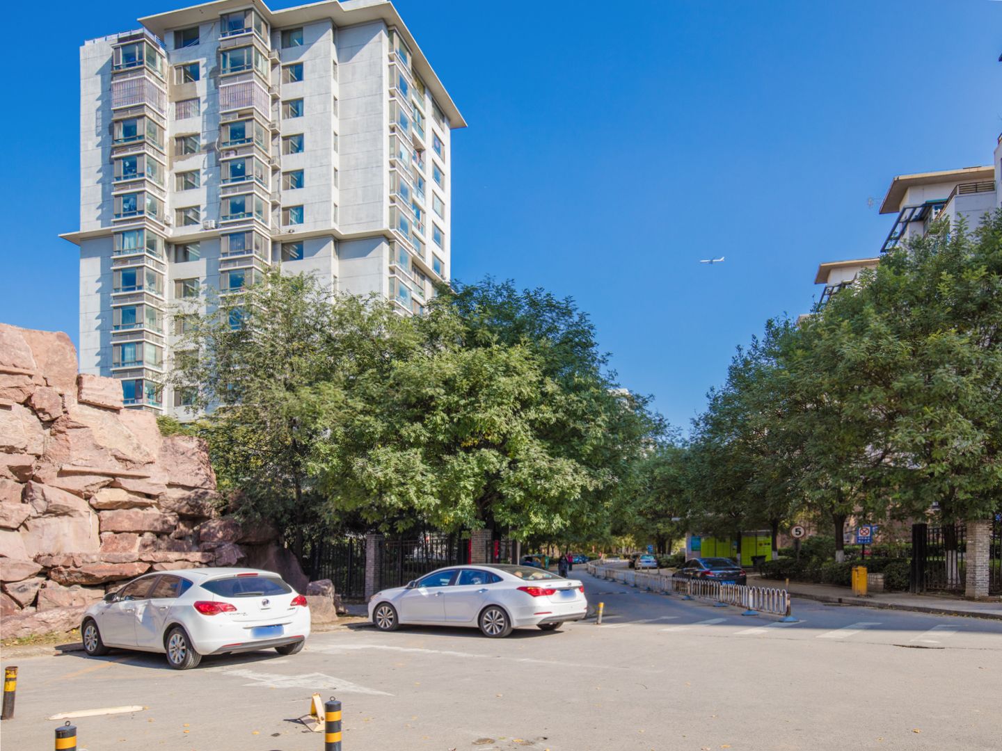 东一时区 environment