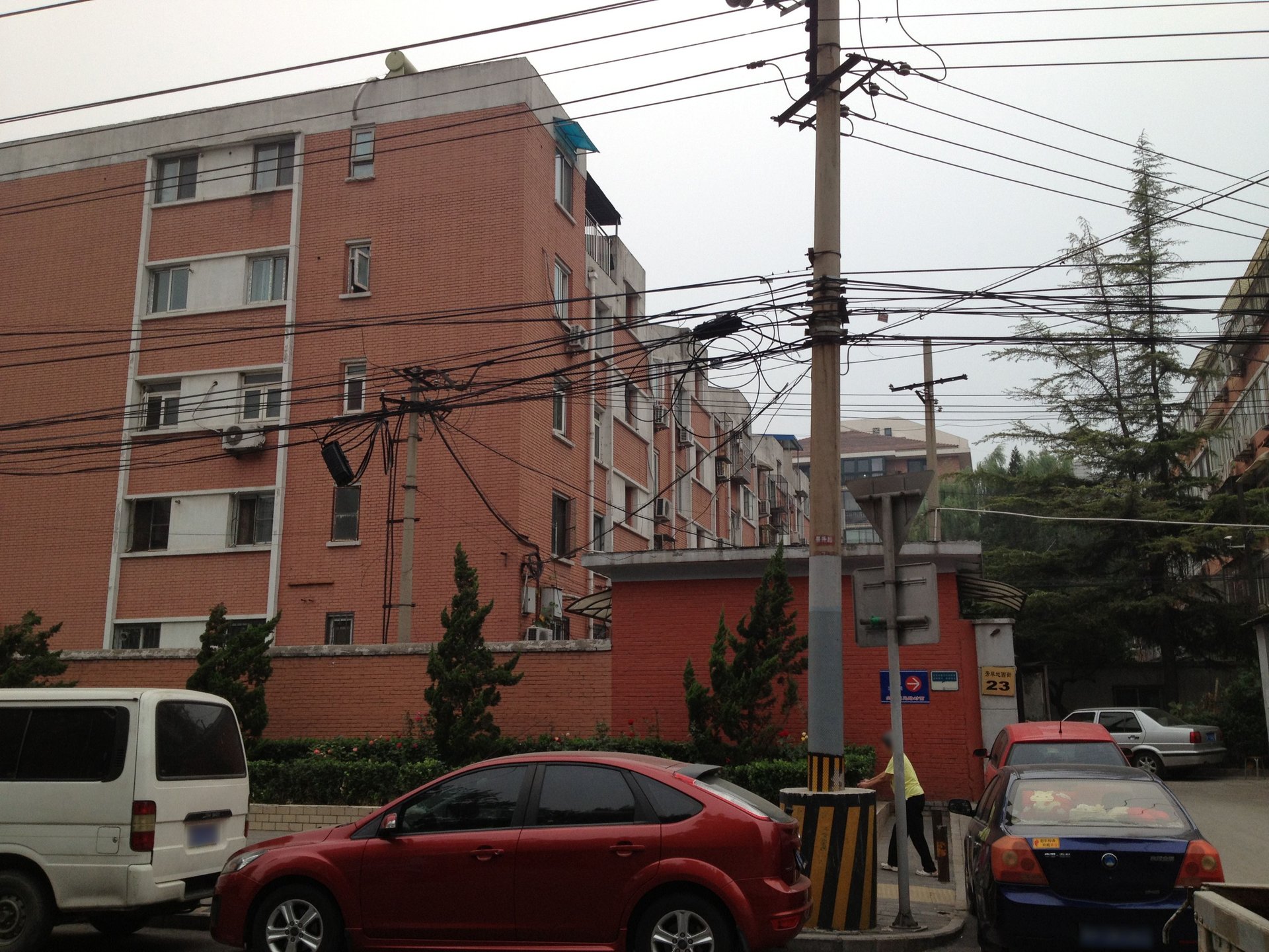 芳草地西街 environment