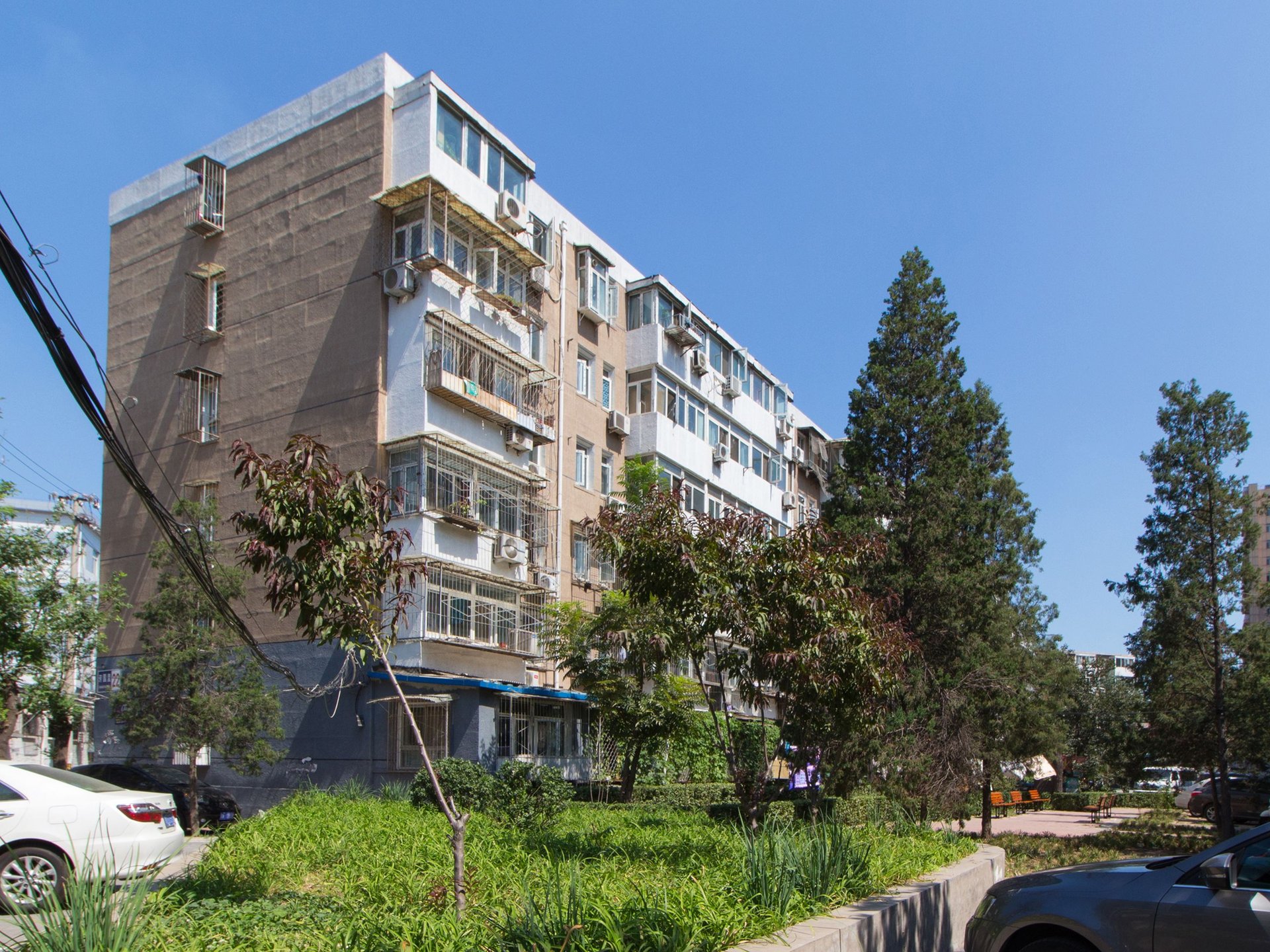 芳园里 environment