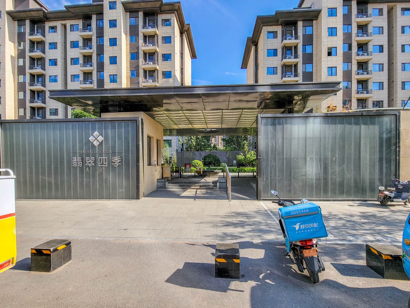 翡翠四季A区 environment