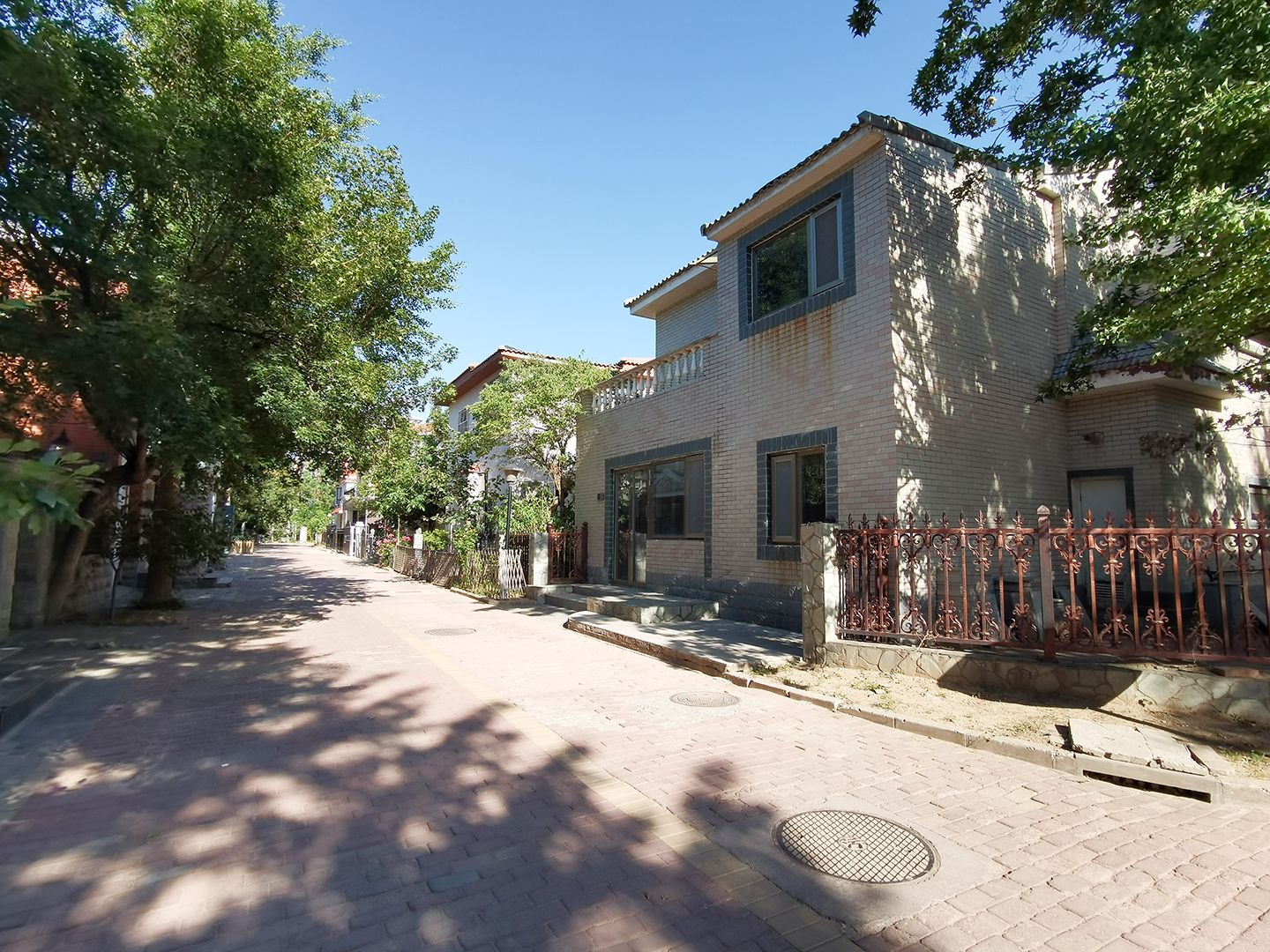 枫露皇苑 environment