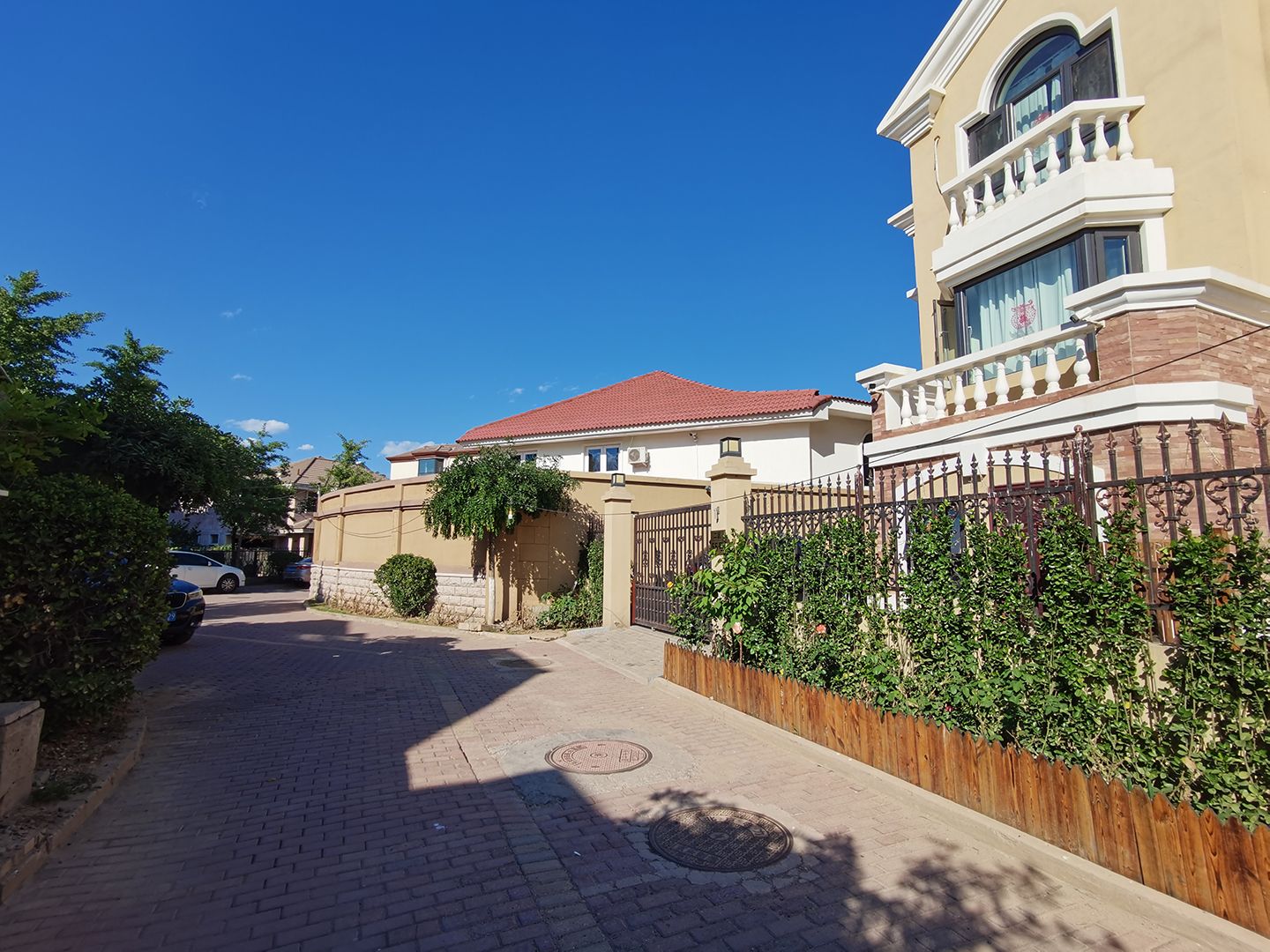 枫露皇苑 environment