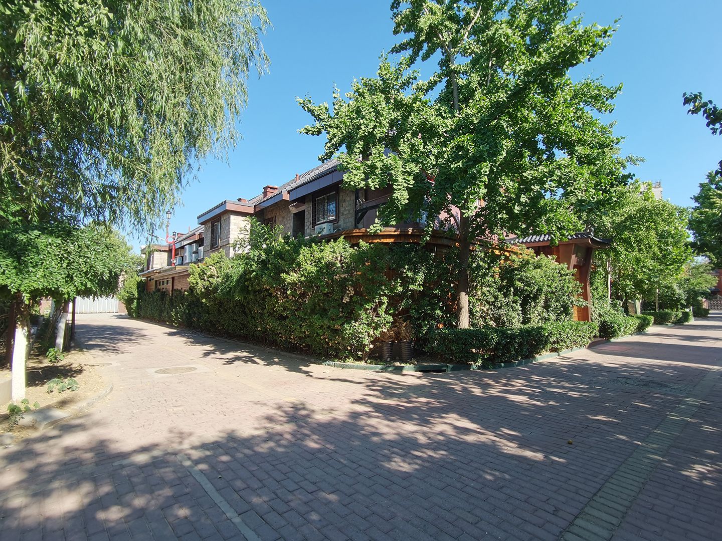 枫露皇苑 environment