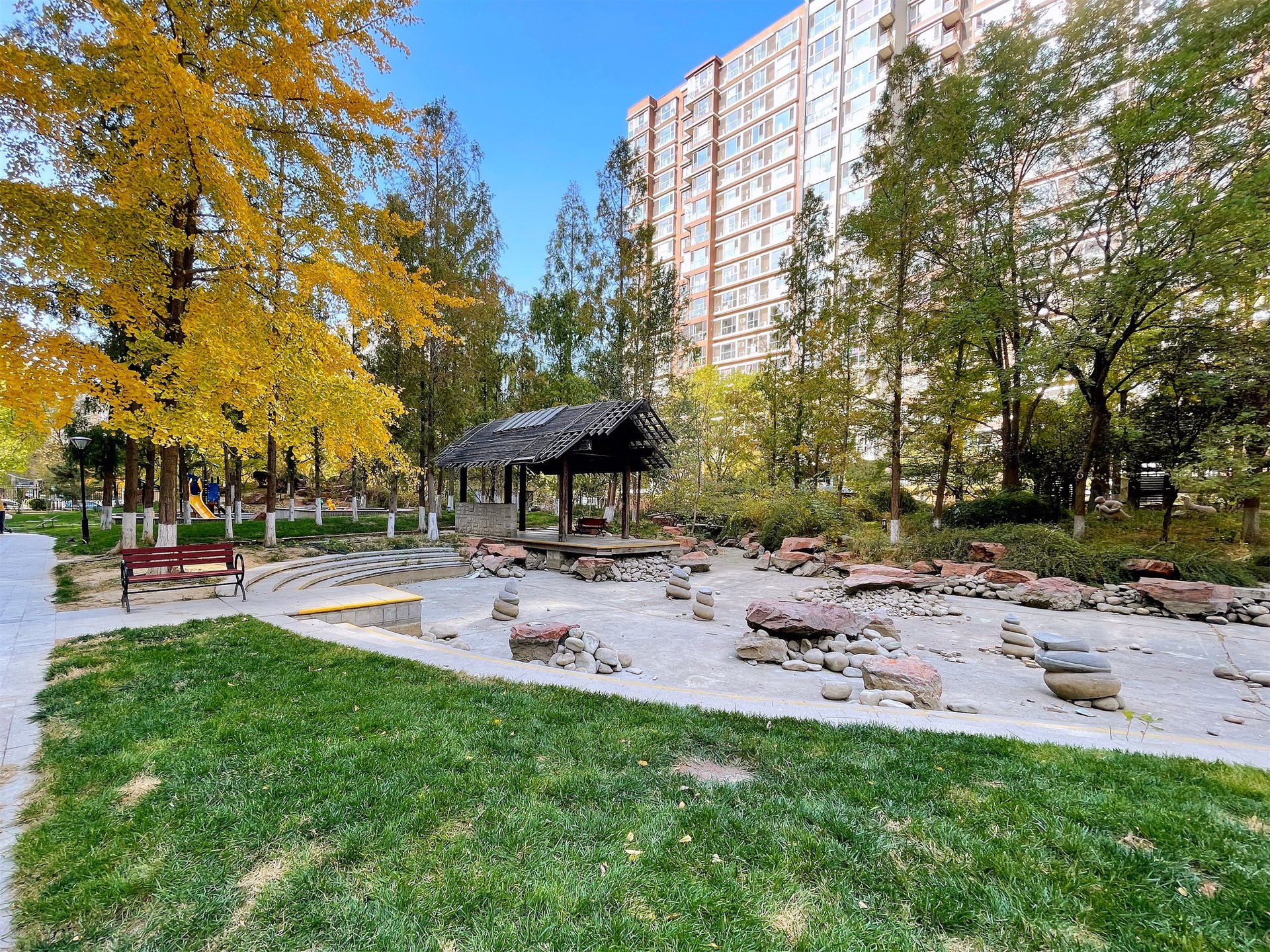 富力城C区 environment