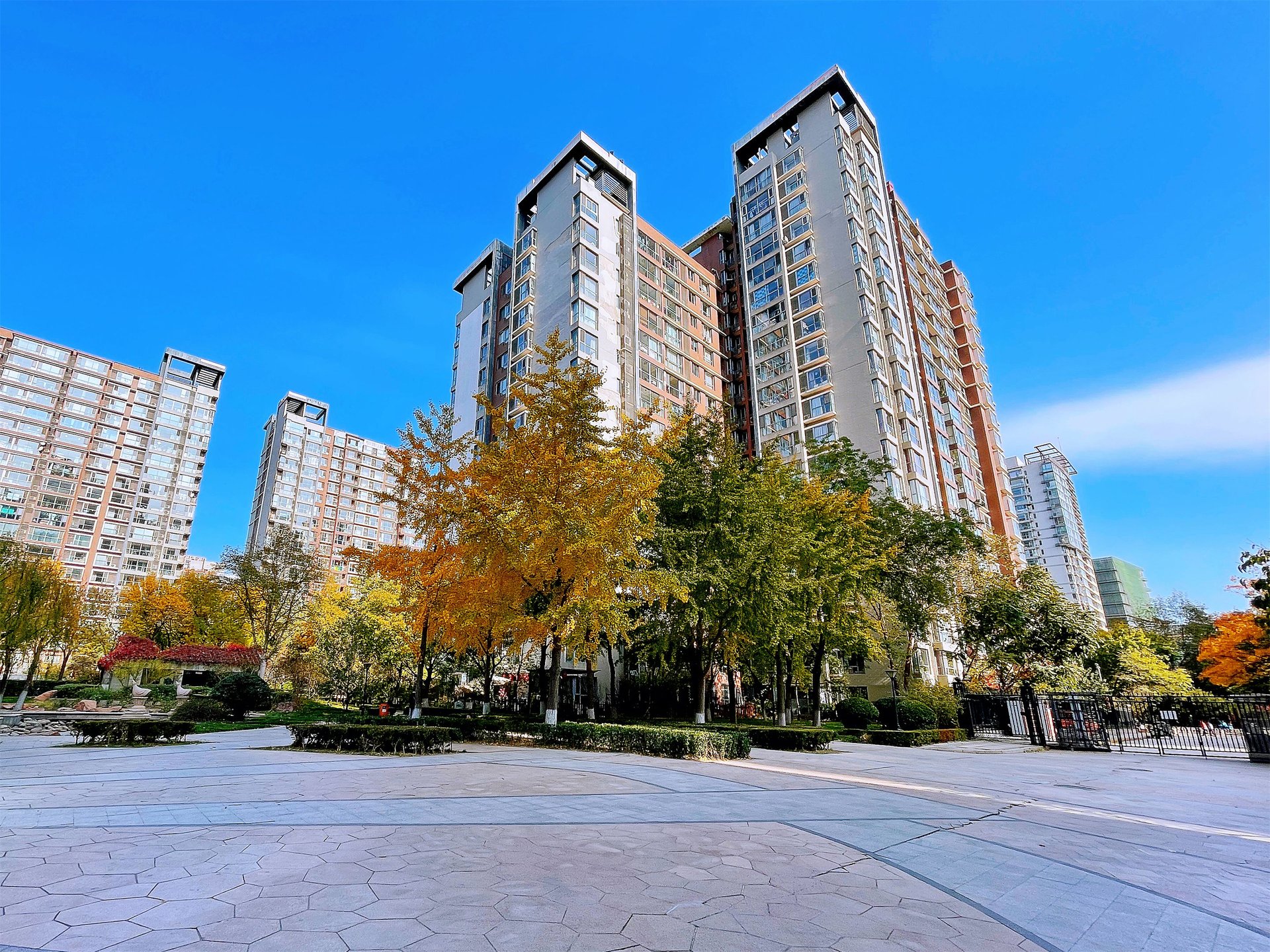 富力城C区 environment