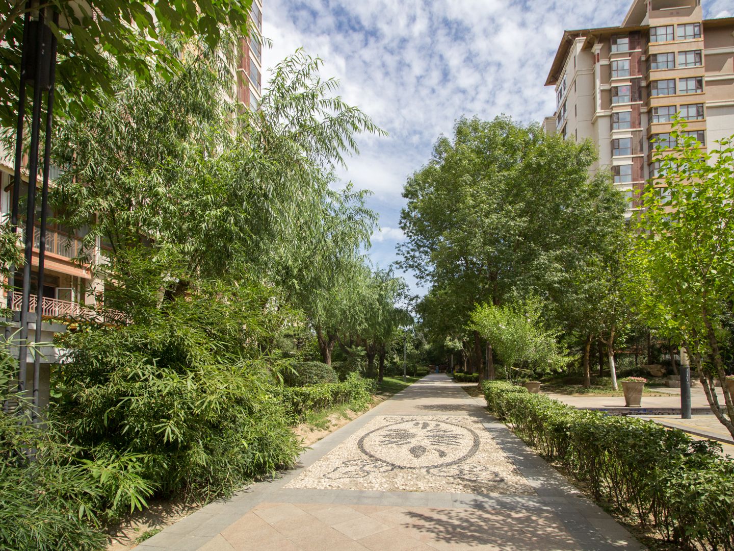 富力又一城C区 environment