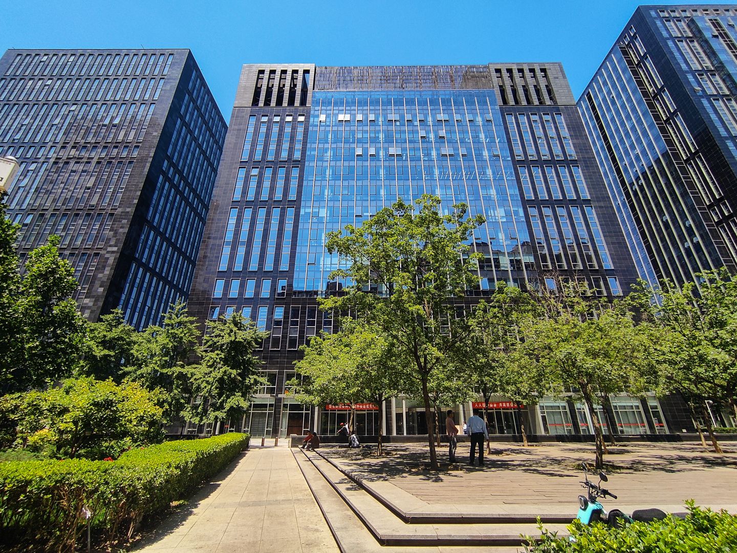 冠城名敦道A区 environment