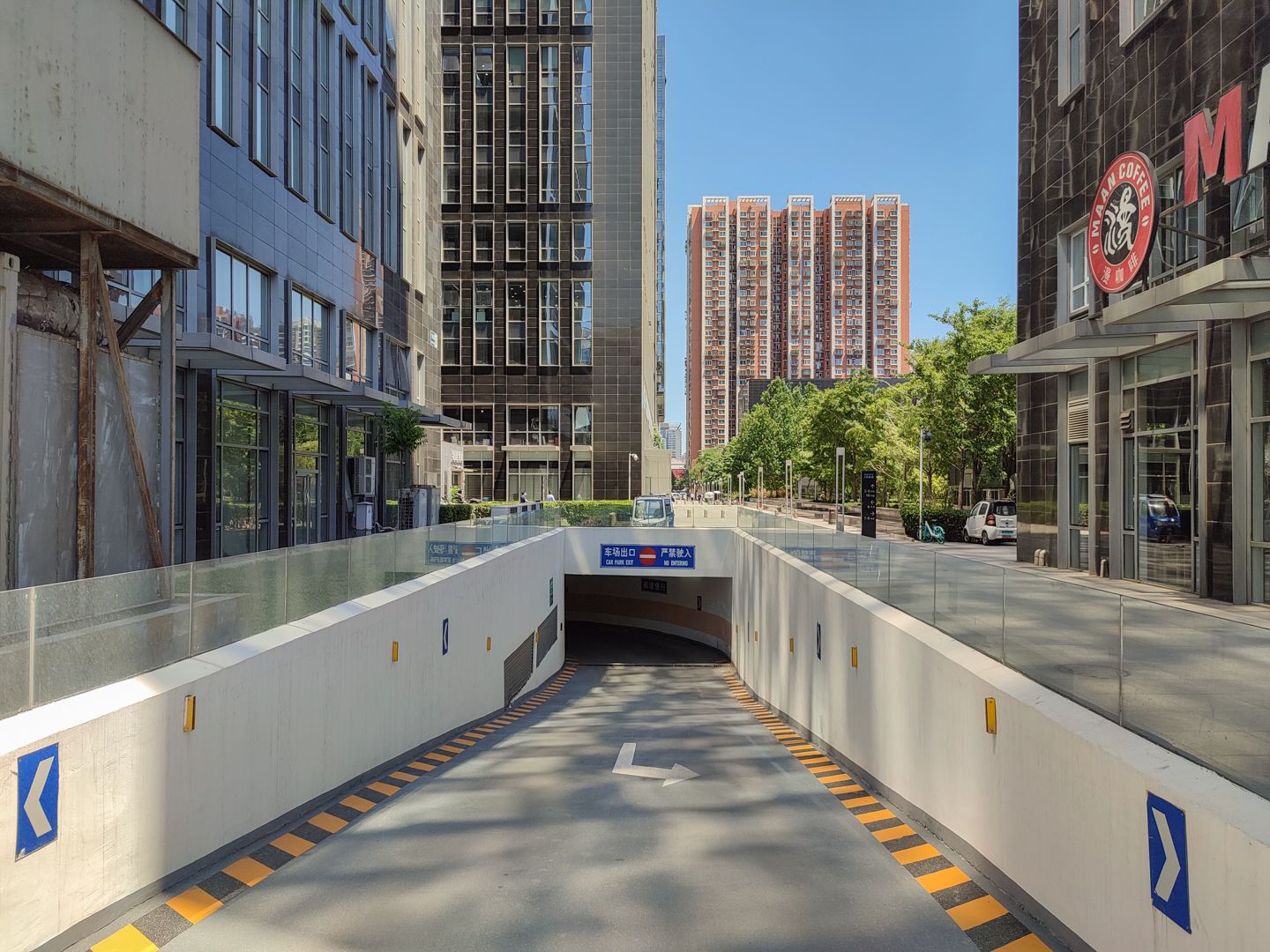 冠城名敦道A区 environment