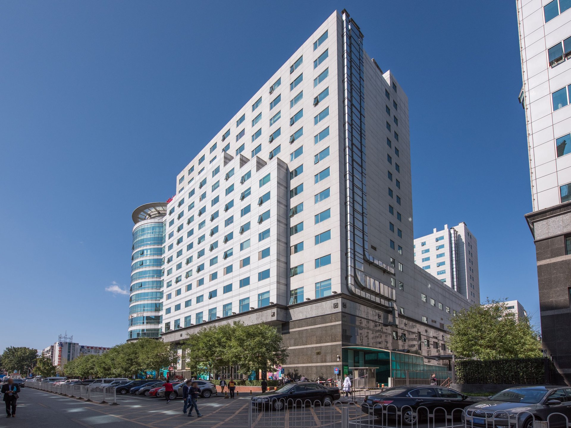 光耀东方 environment