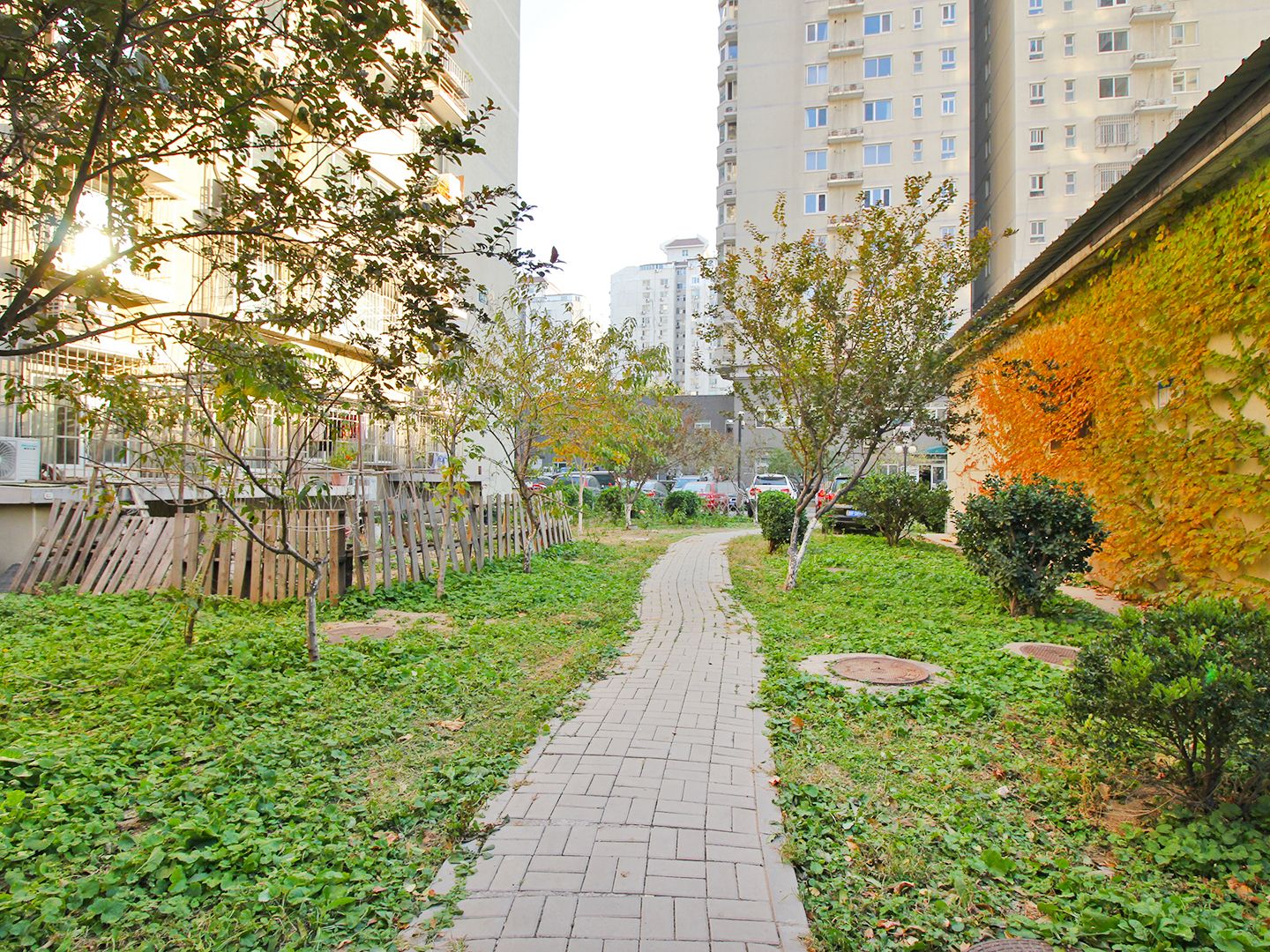 和平里中街3号院 environment