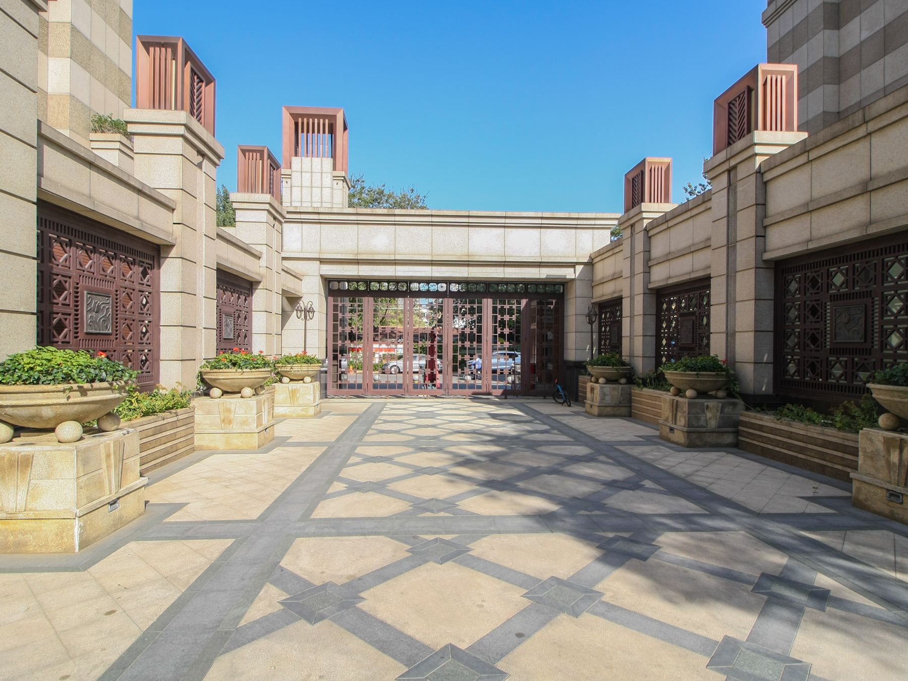 鸿坤花语墅 environment