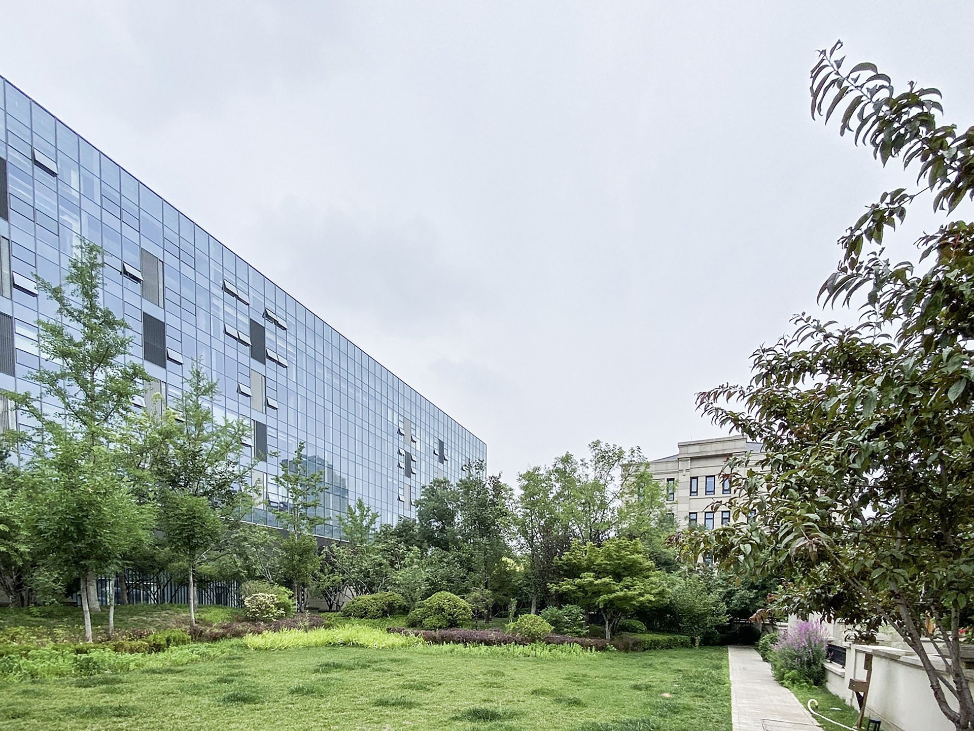 鸿坤林语墅 environment