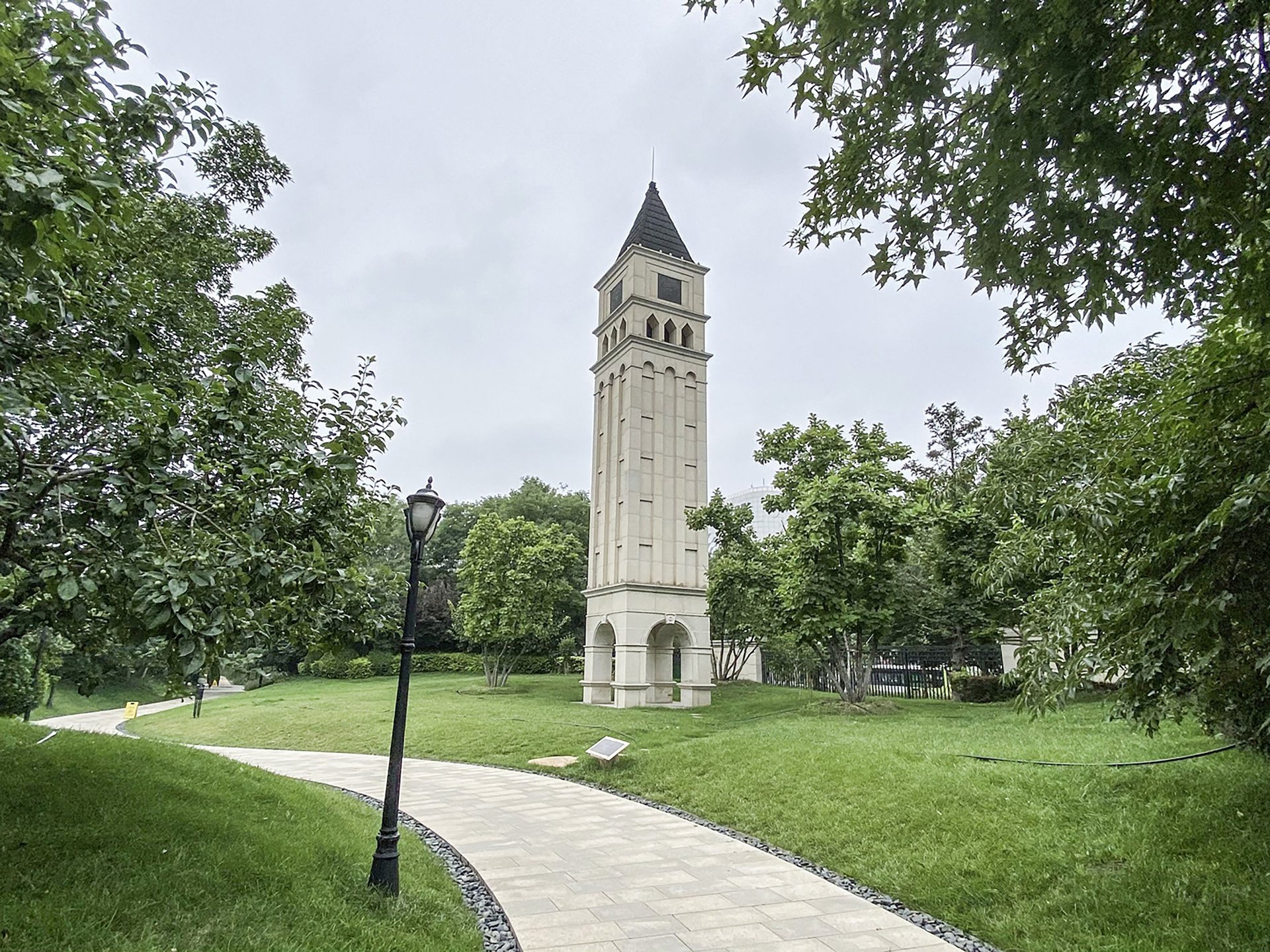 鸿坤林语墅 environment