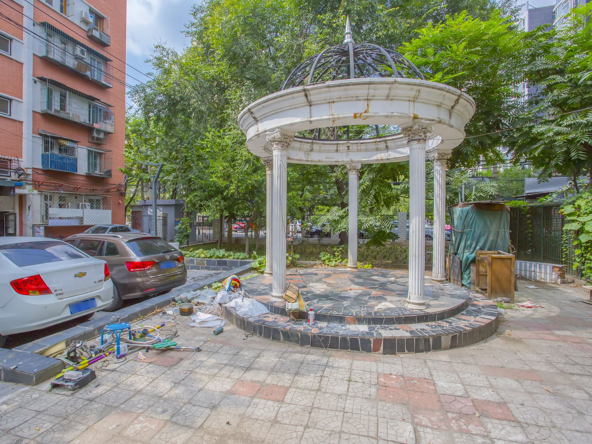 红莲中里 environment