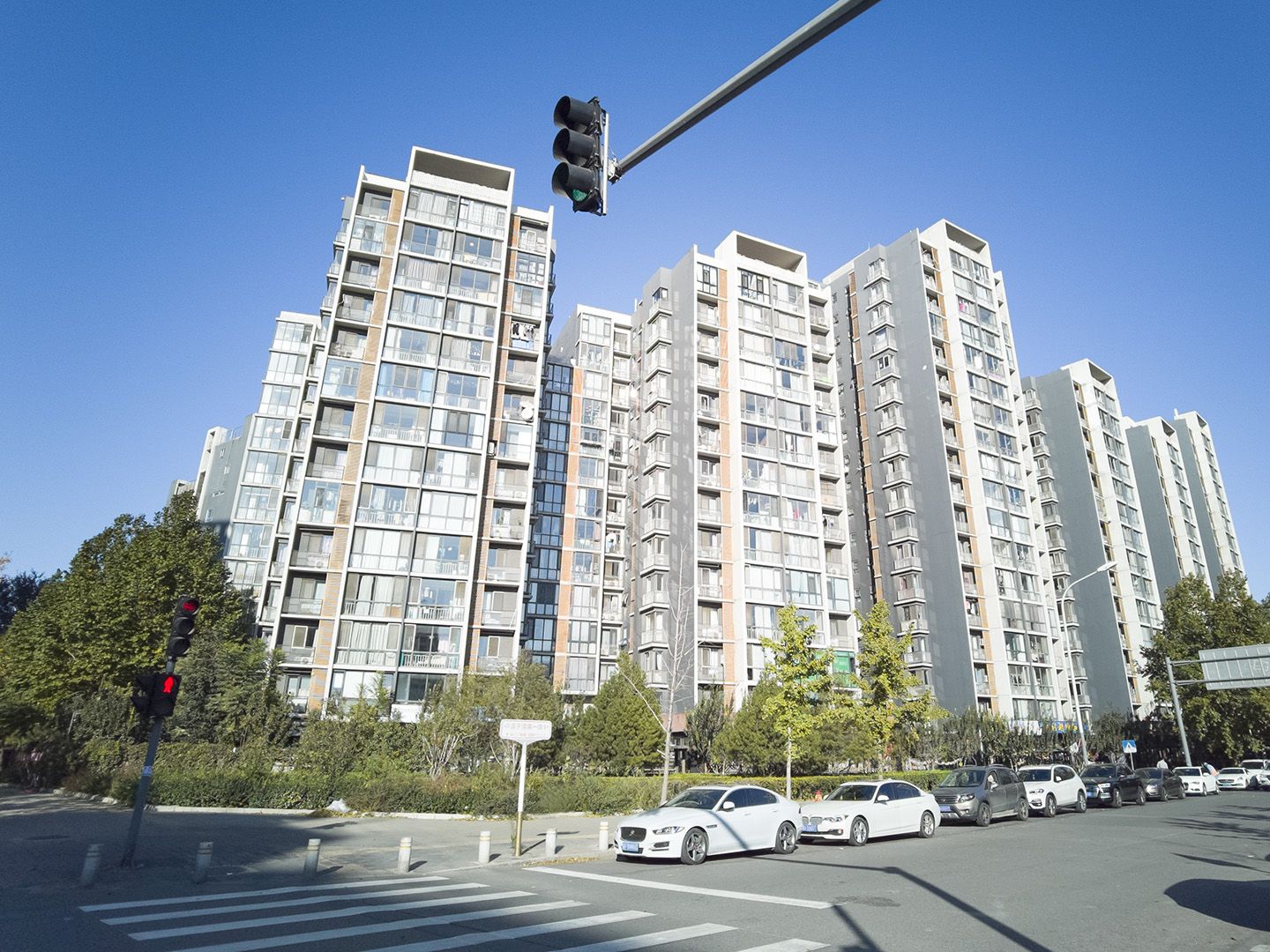 后现代城B区 environment