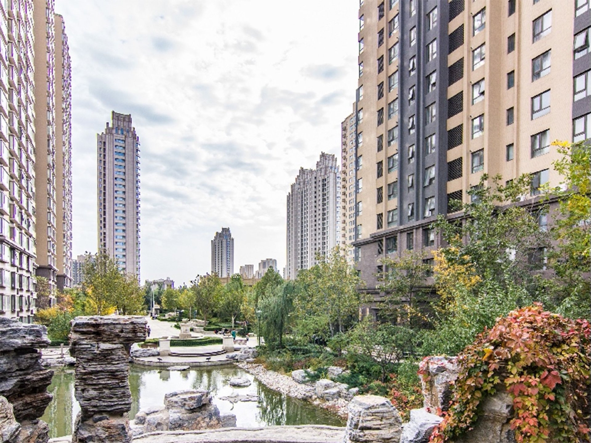 华贸城 environment