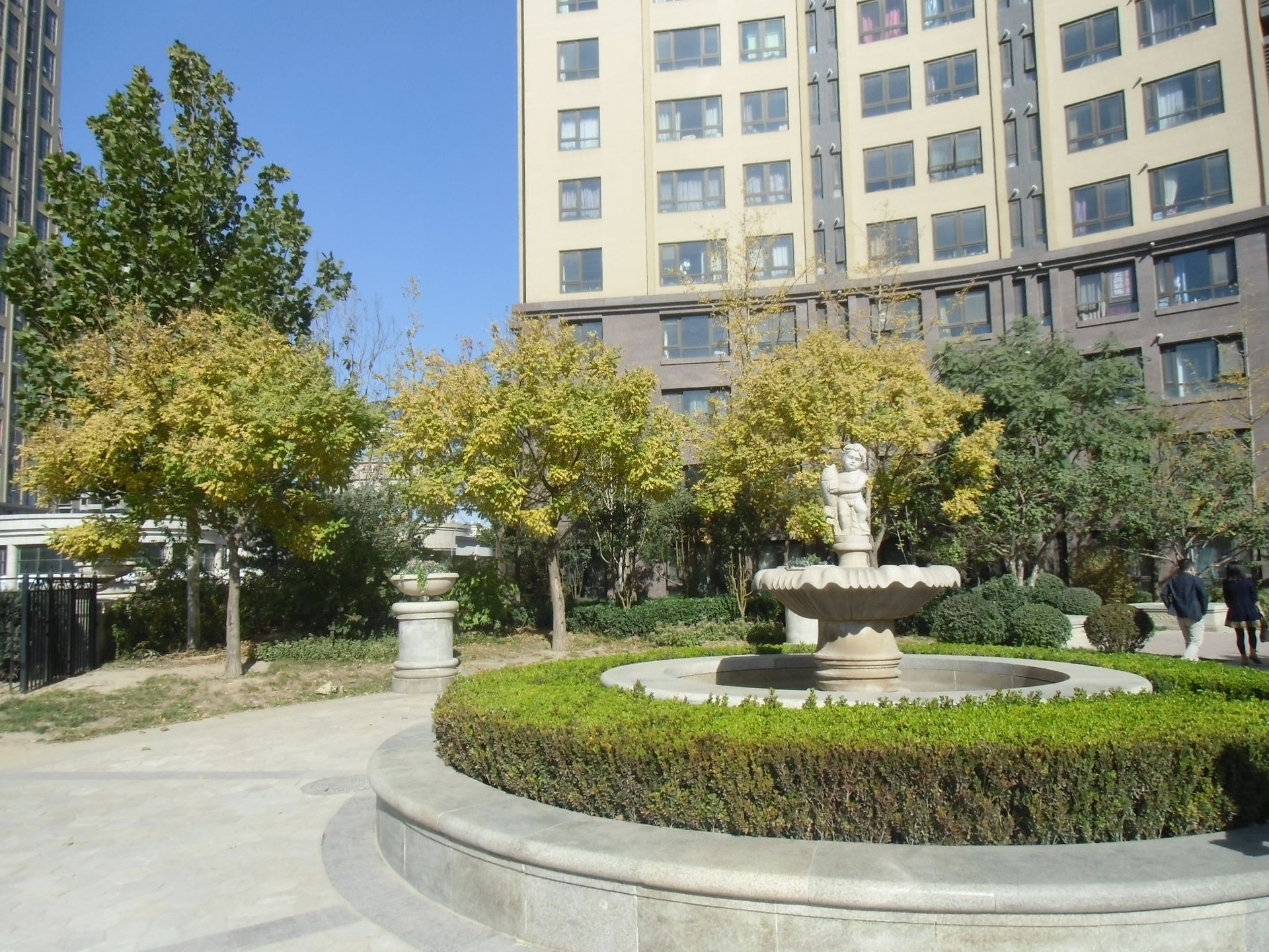 华贸城 environment