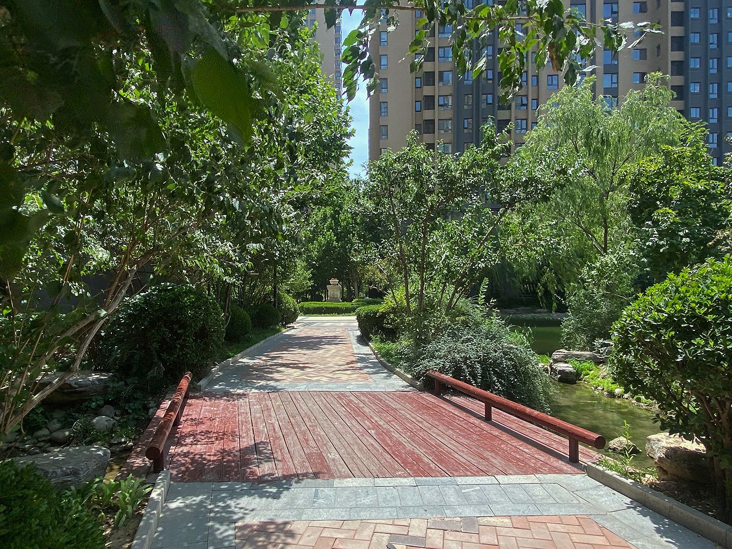 华贸城 environment