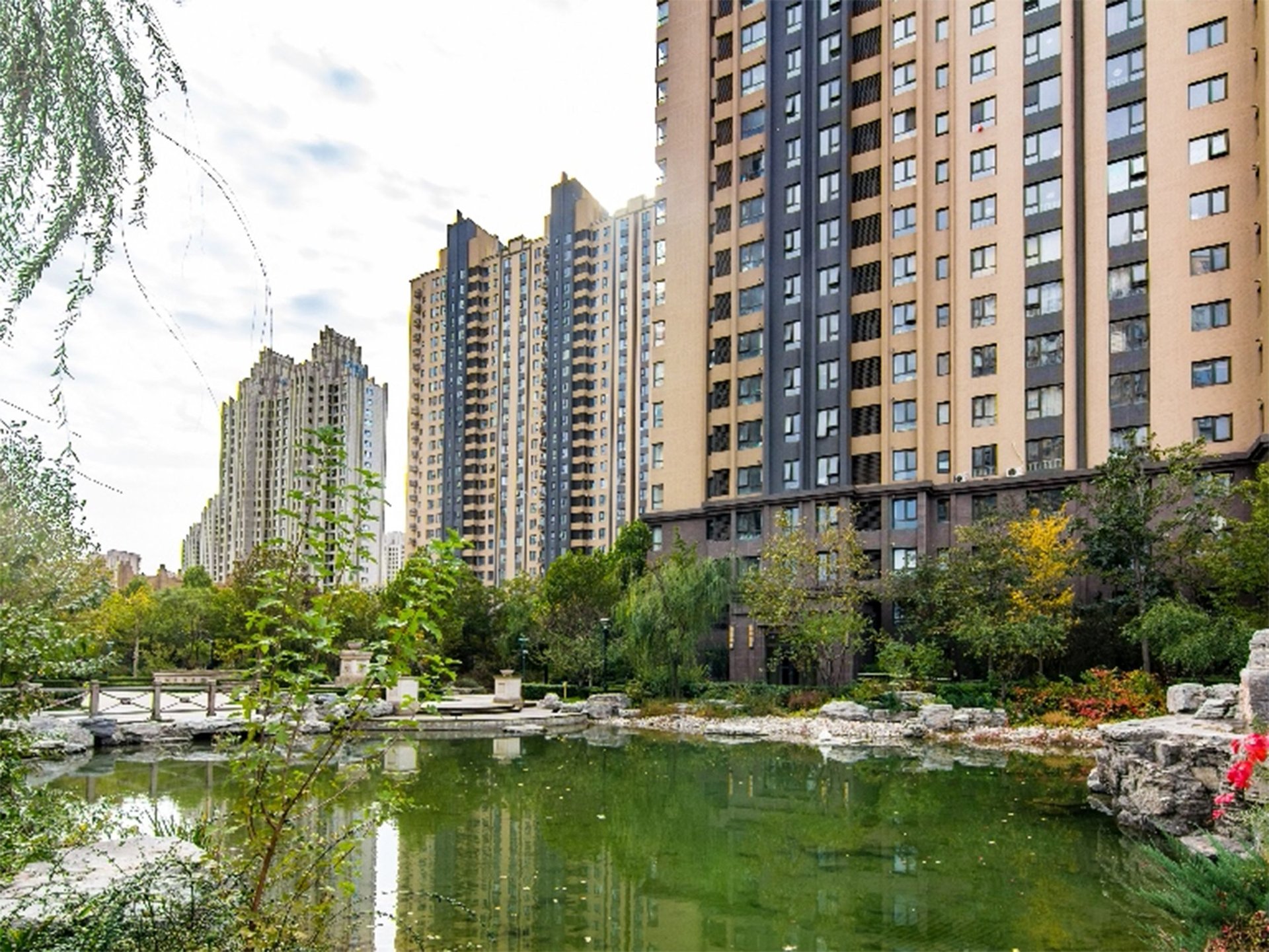 华贸城 environment