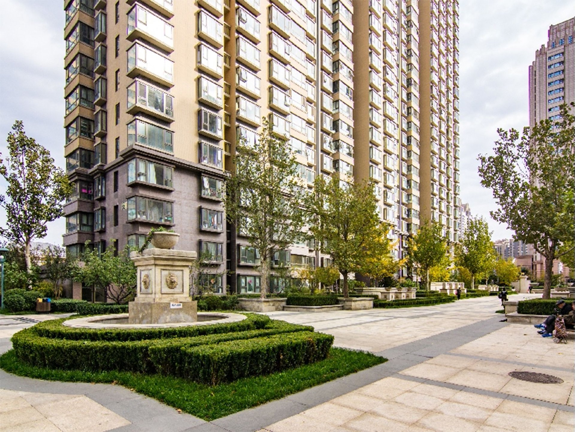 华贸城 environment