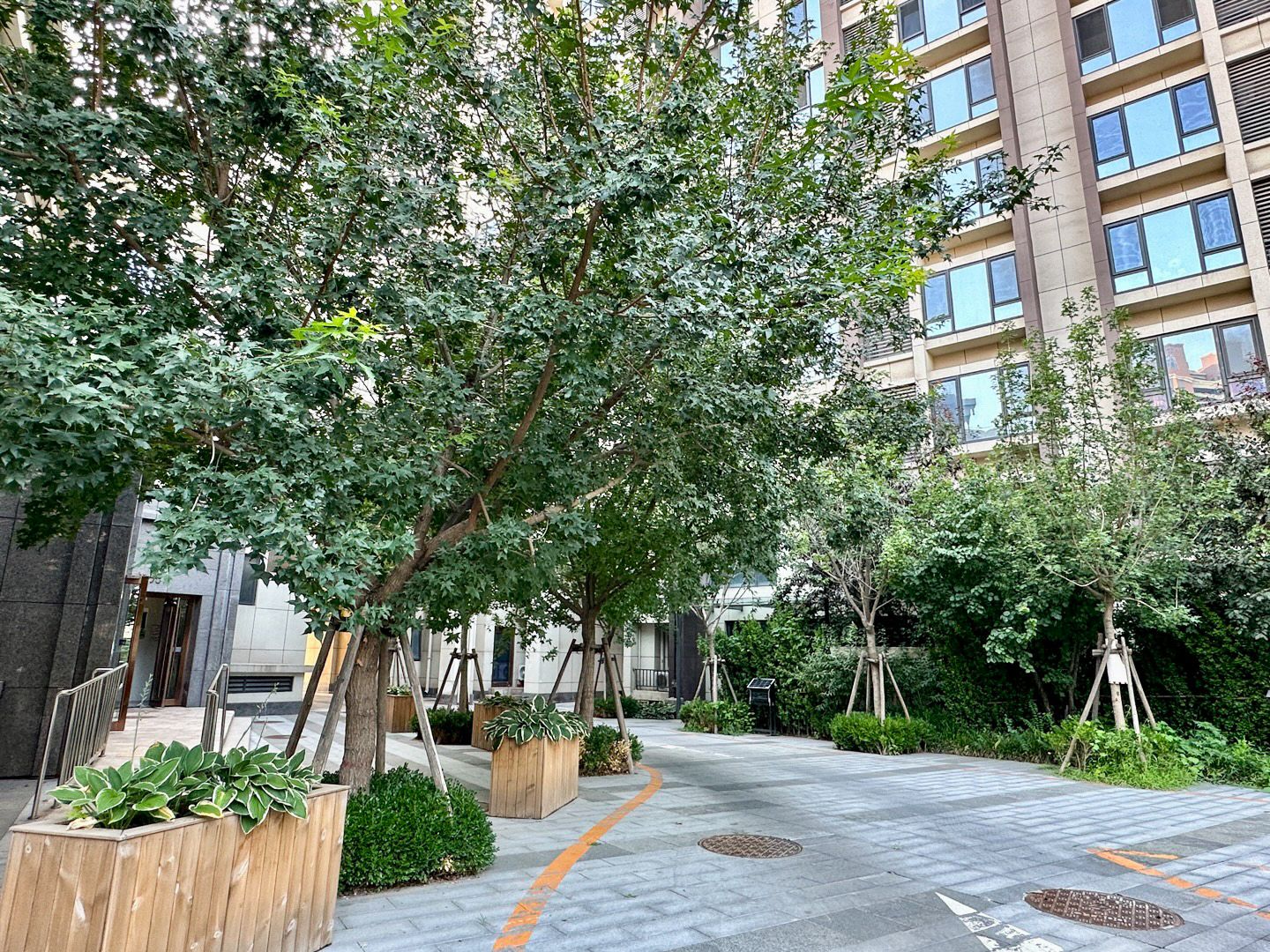 华业玫瑰东筑 environment