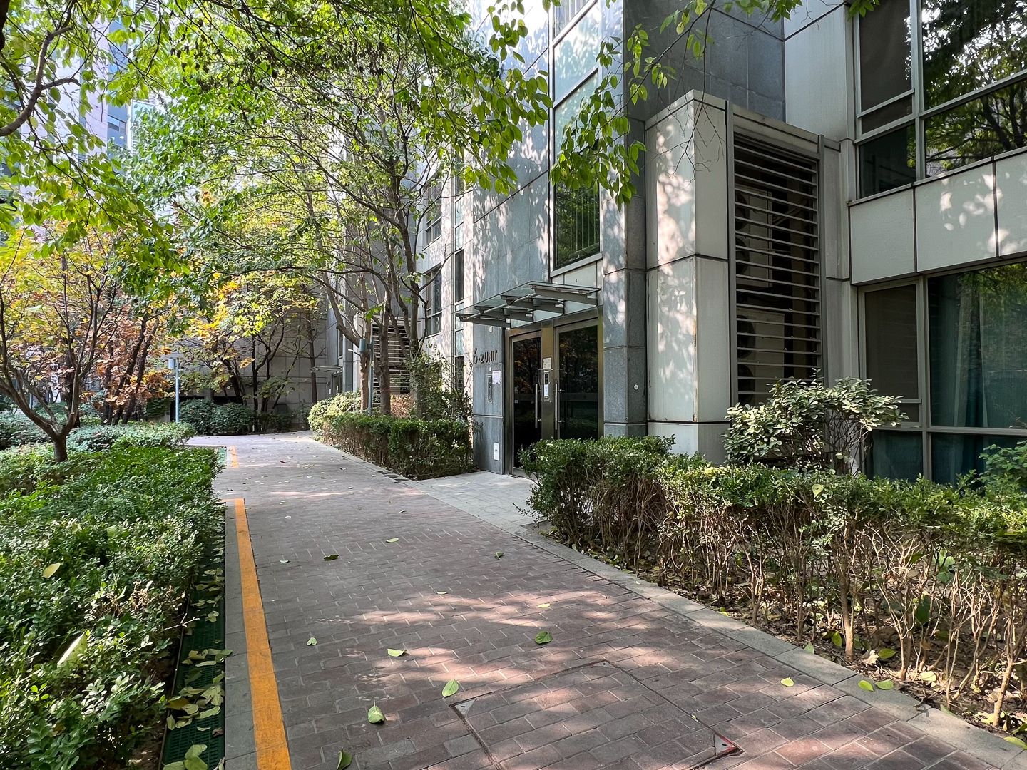 华远九都汇 environment