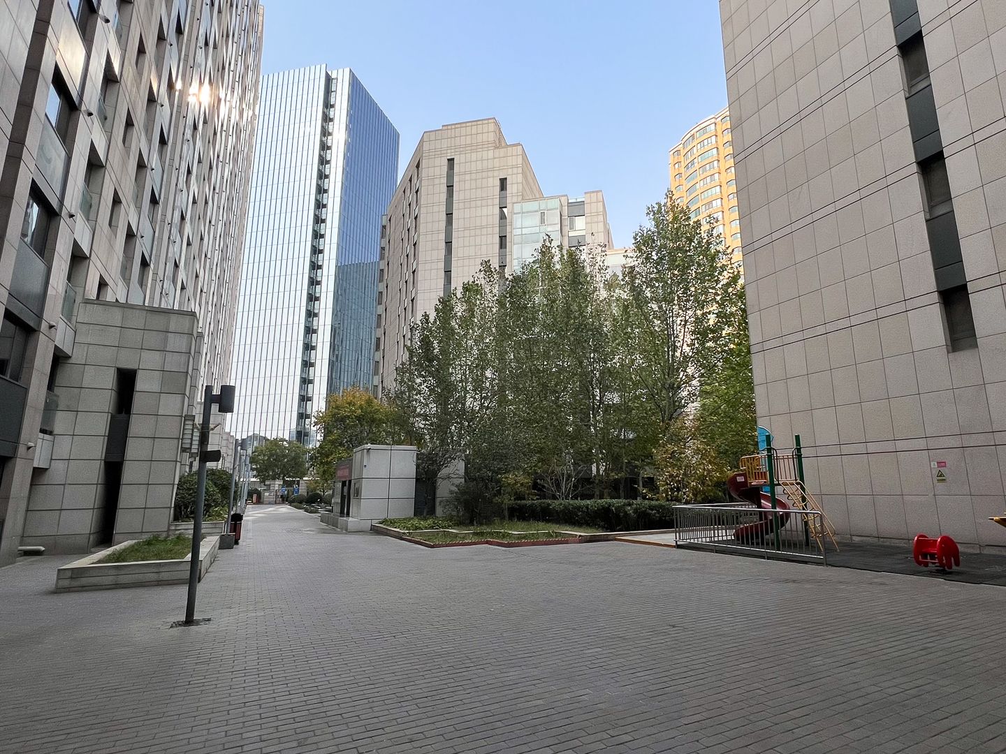 华远九都汇 environment