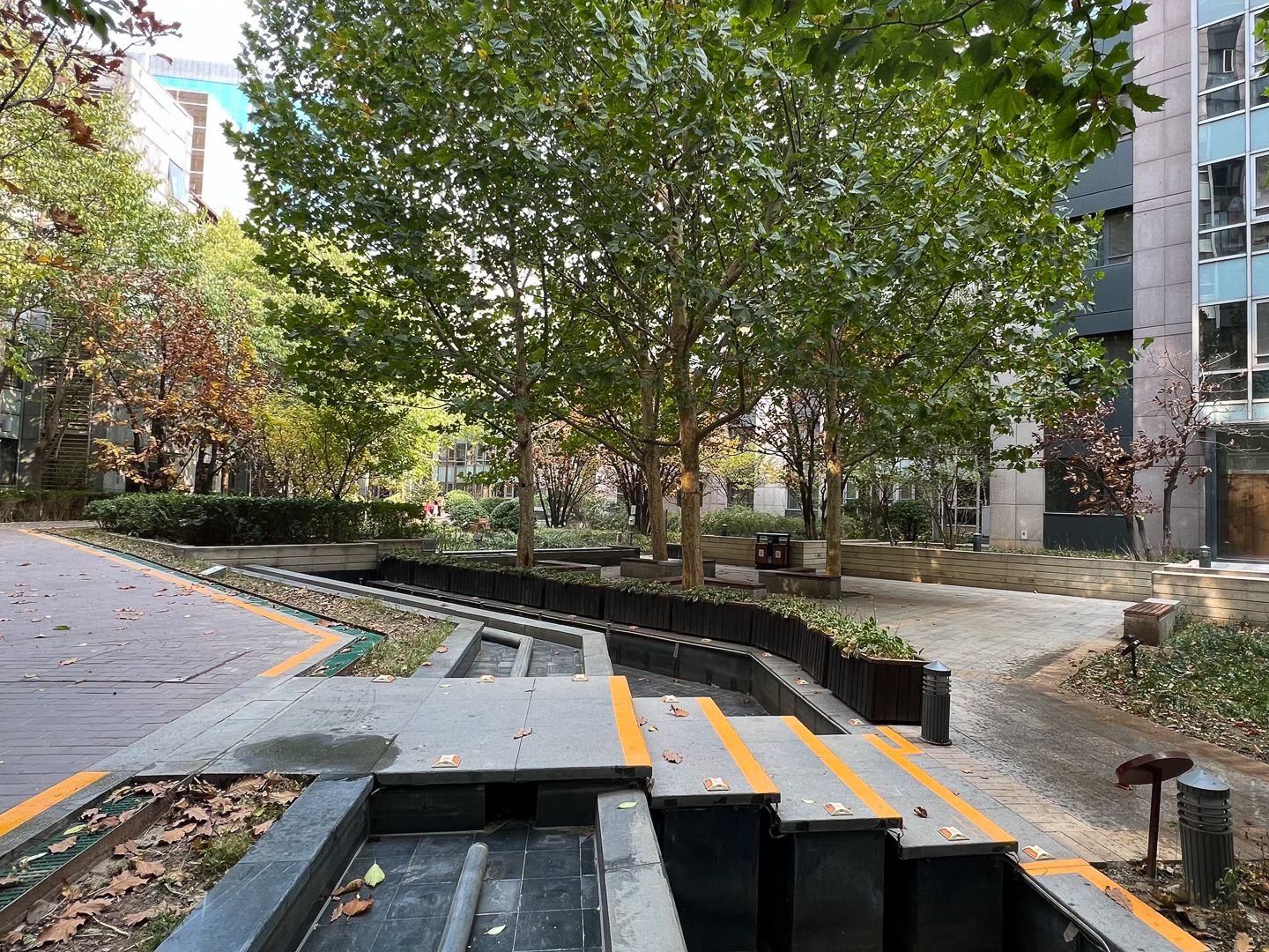 华远九都汇 environment