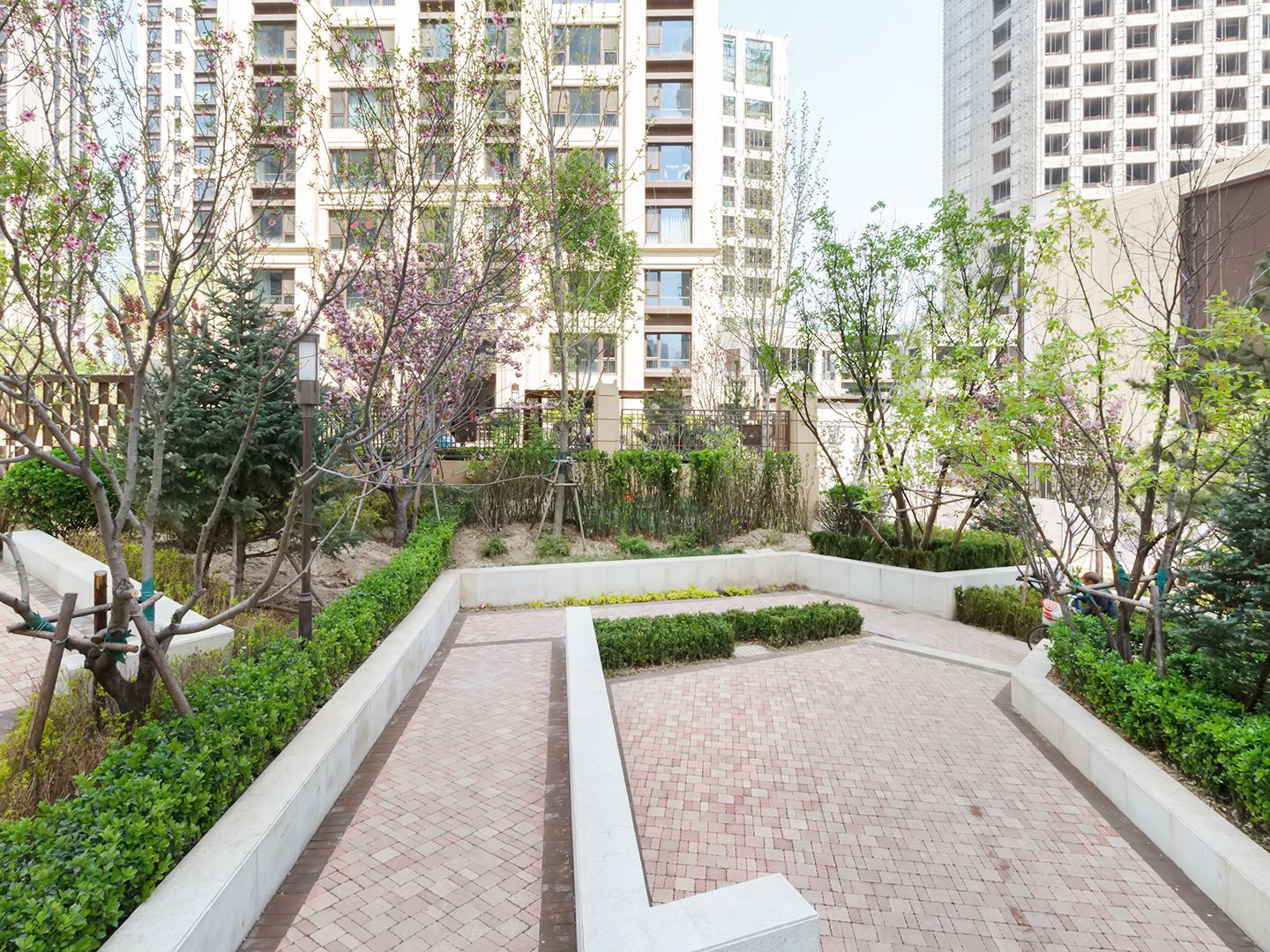 华远裘马四季 environment