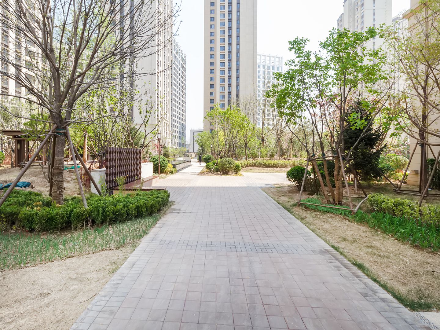 华远裘马四季 environment