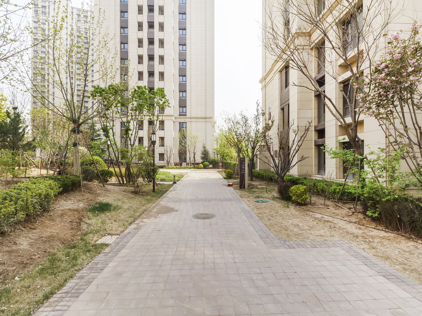 华远裘马四季 environment