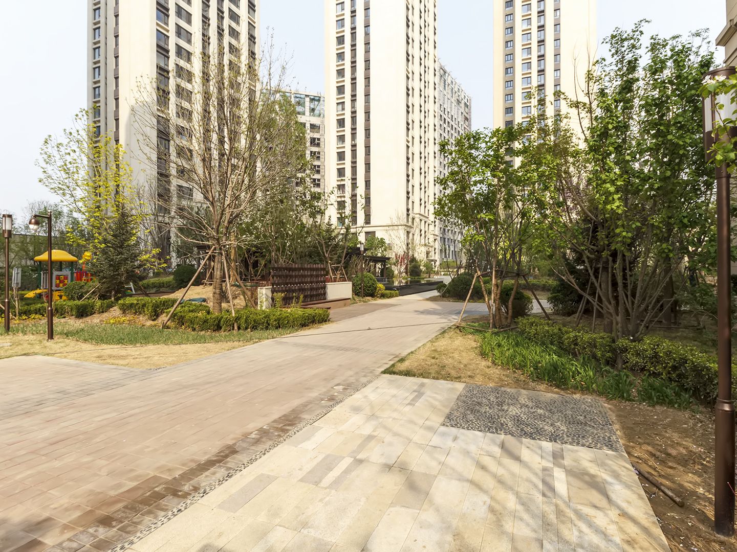 华远裘马四季 environment